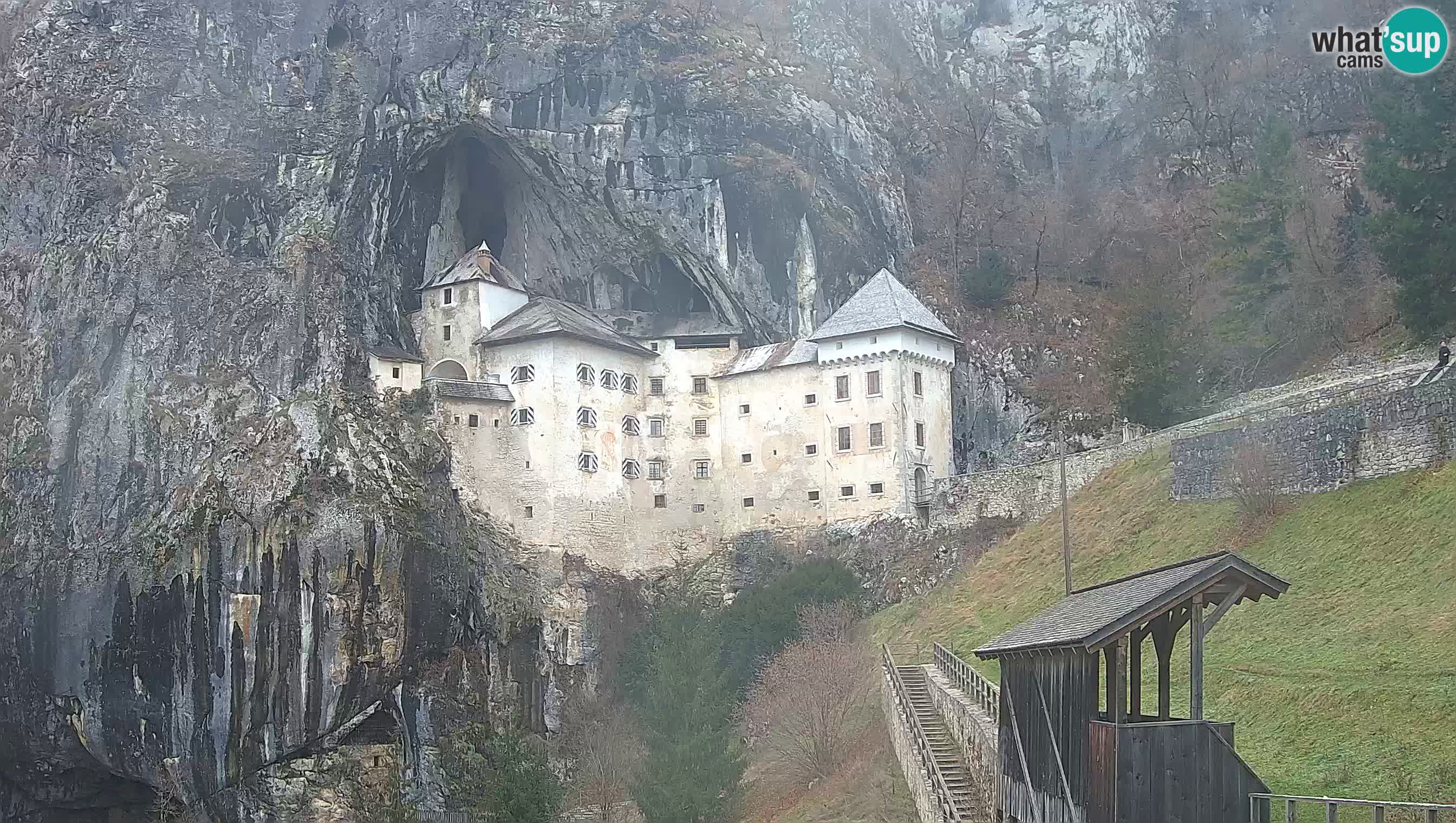 Live Webcam Castello di Predjama – Postumia – Slovenia