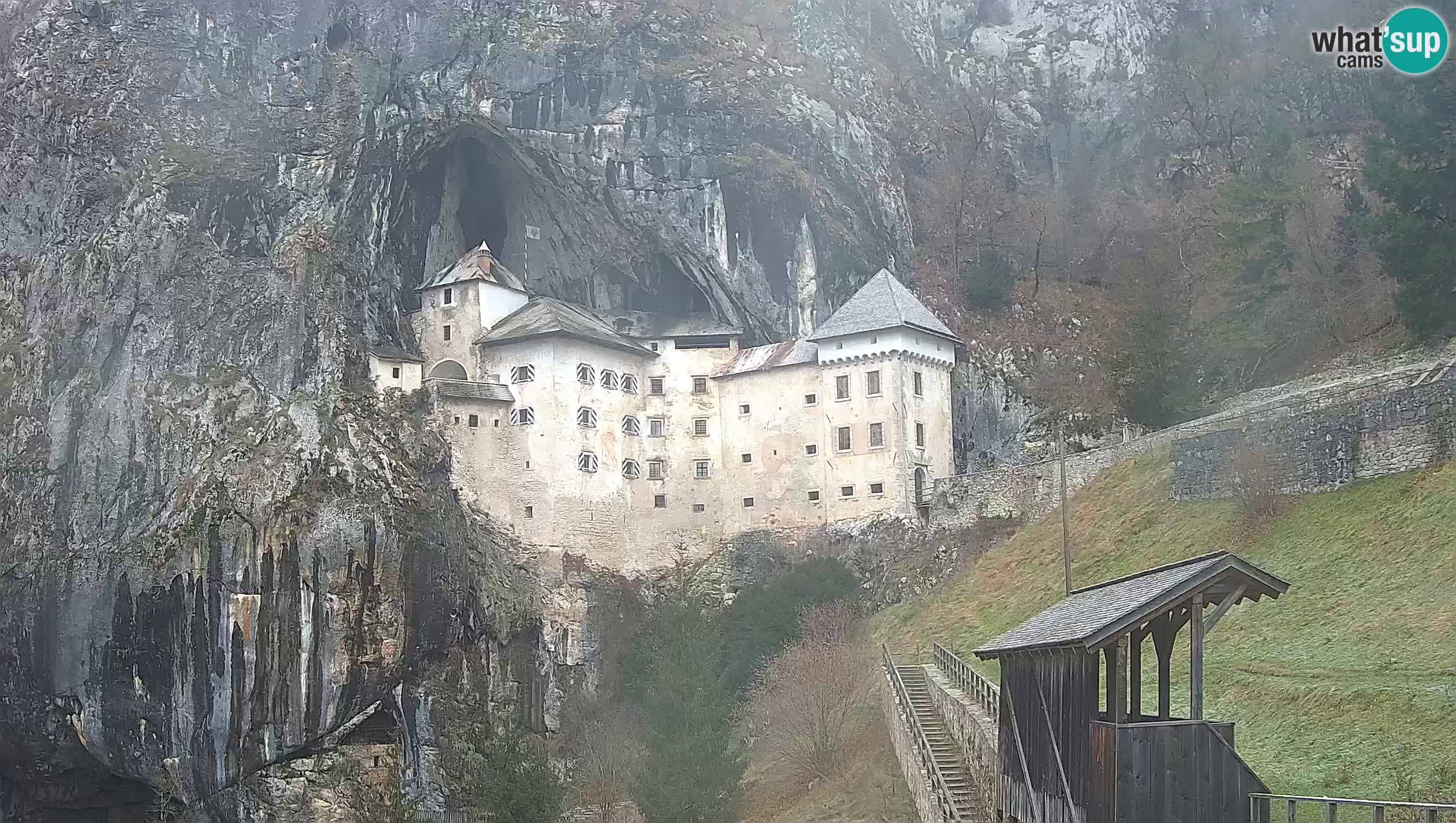 Live Webcam Castello di Predjama – Postumia – Slovenia