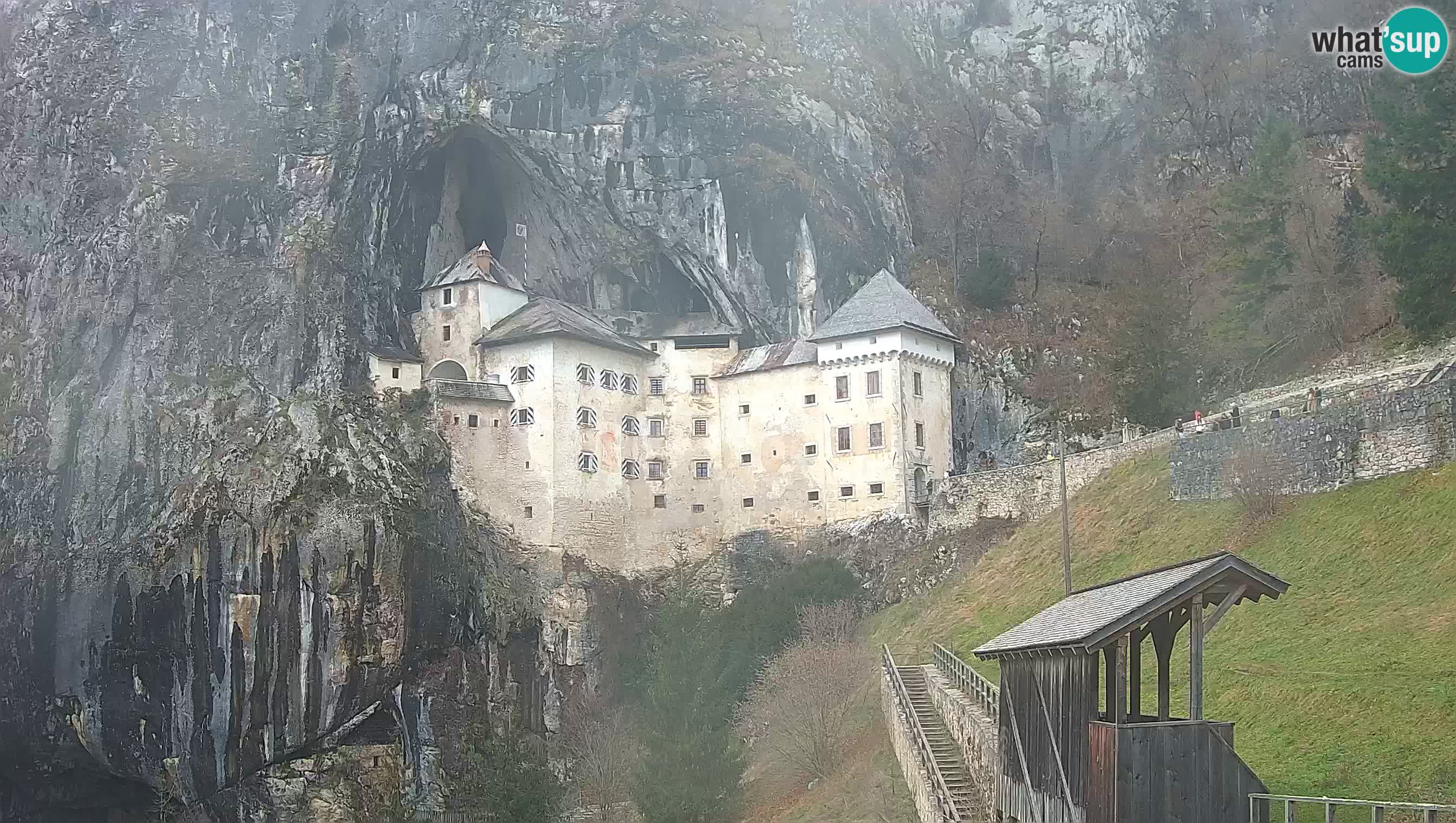 Live Webcam Castello di Predjama – Postumia – Slovenia