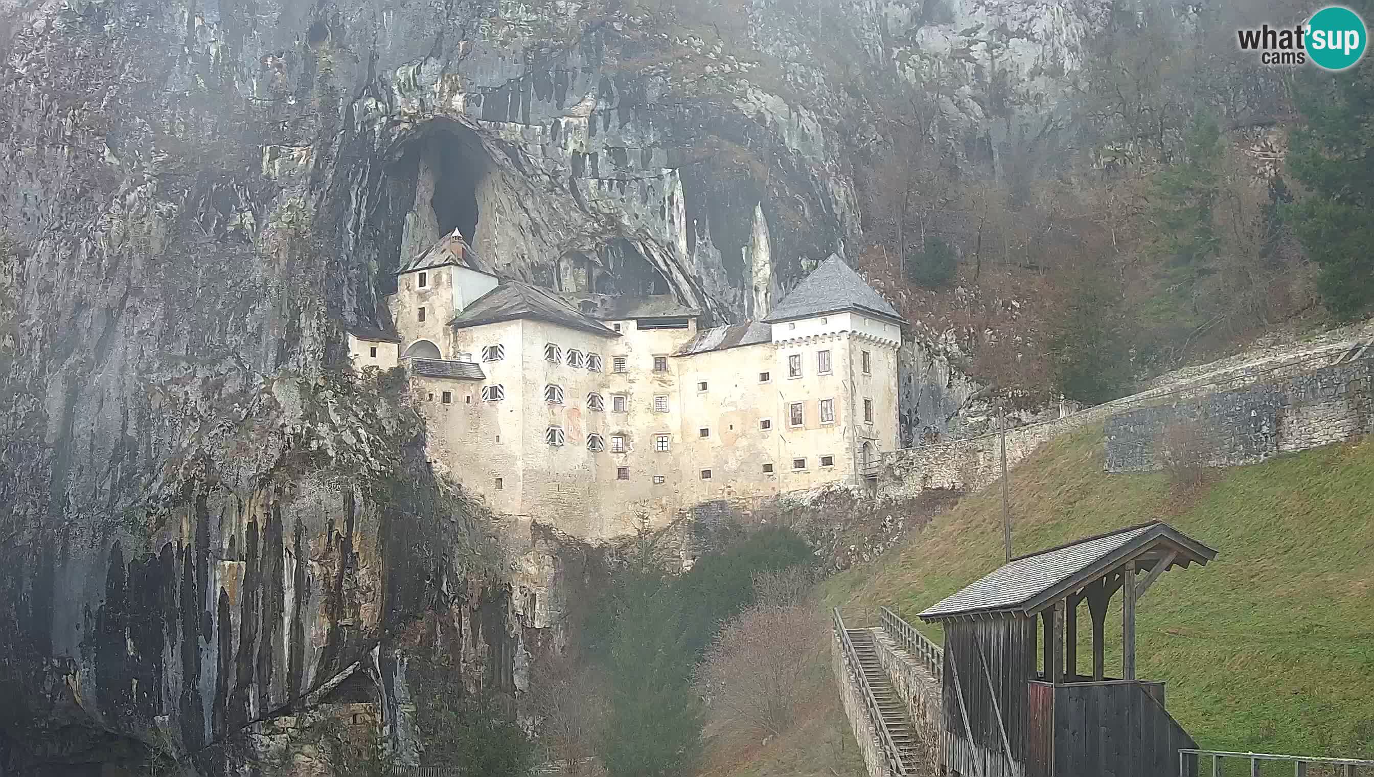 Camera en vivo Castillo de Predjama – Postojna – Eslovenia