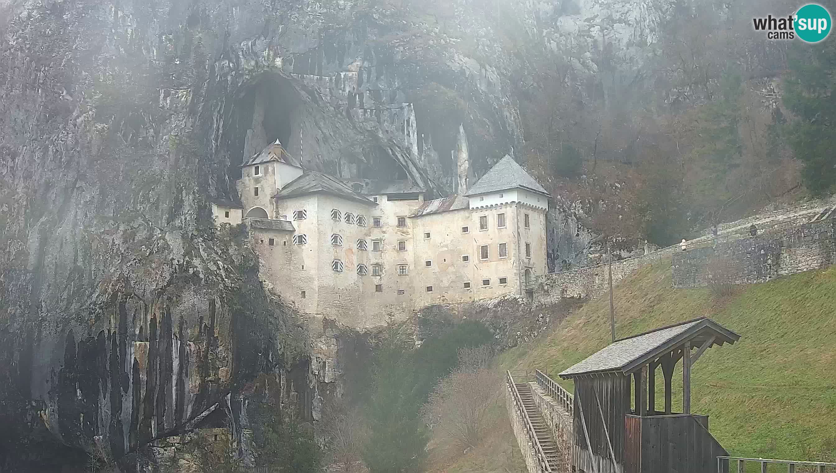 Live Webcam Castello di Predjama – Postumia – Slovenia