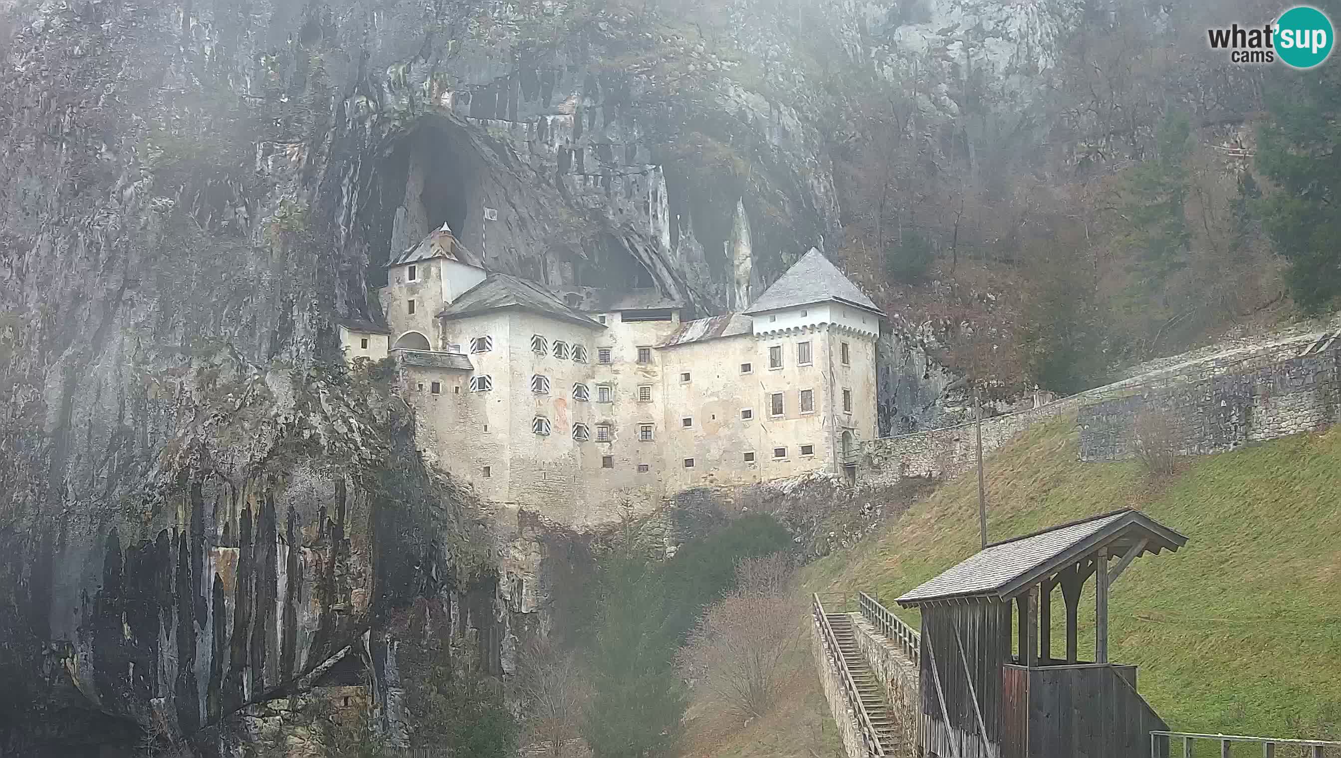 Live Webcam Castello di Predjama – Postumia – Slovenia