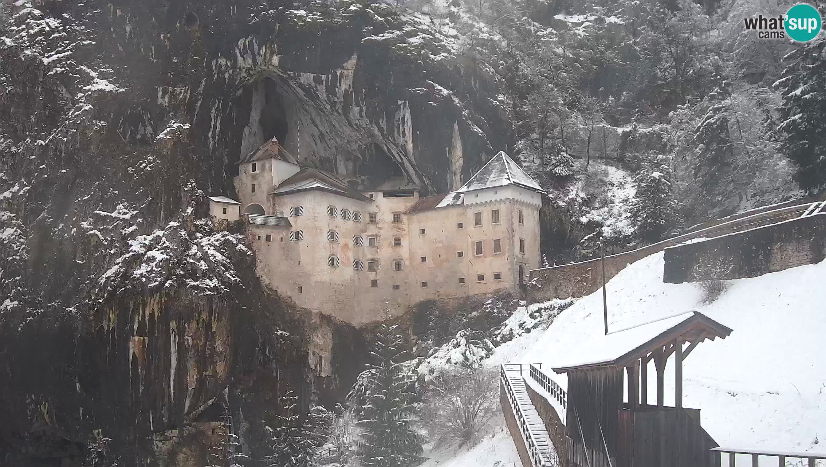 Live Webcam Predjamski grad – Predjama Castle – Postojna – Slovenia