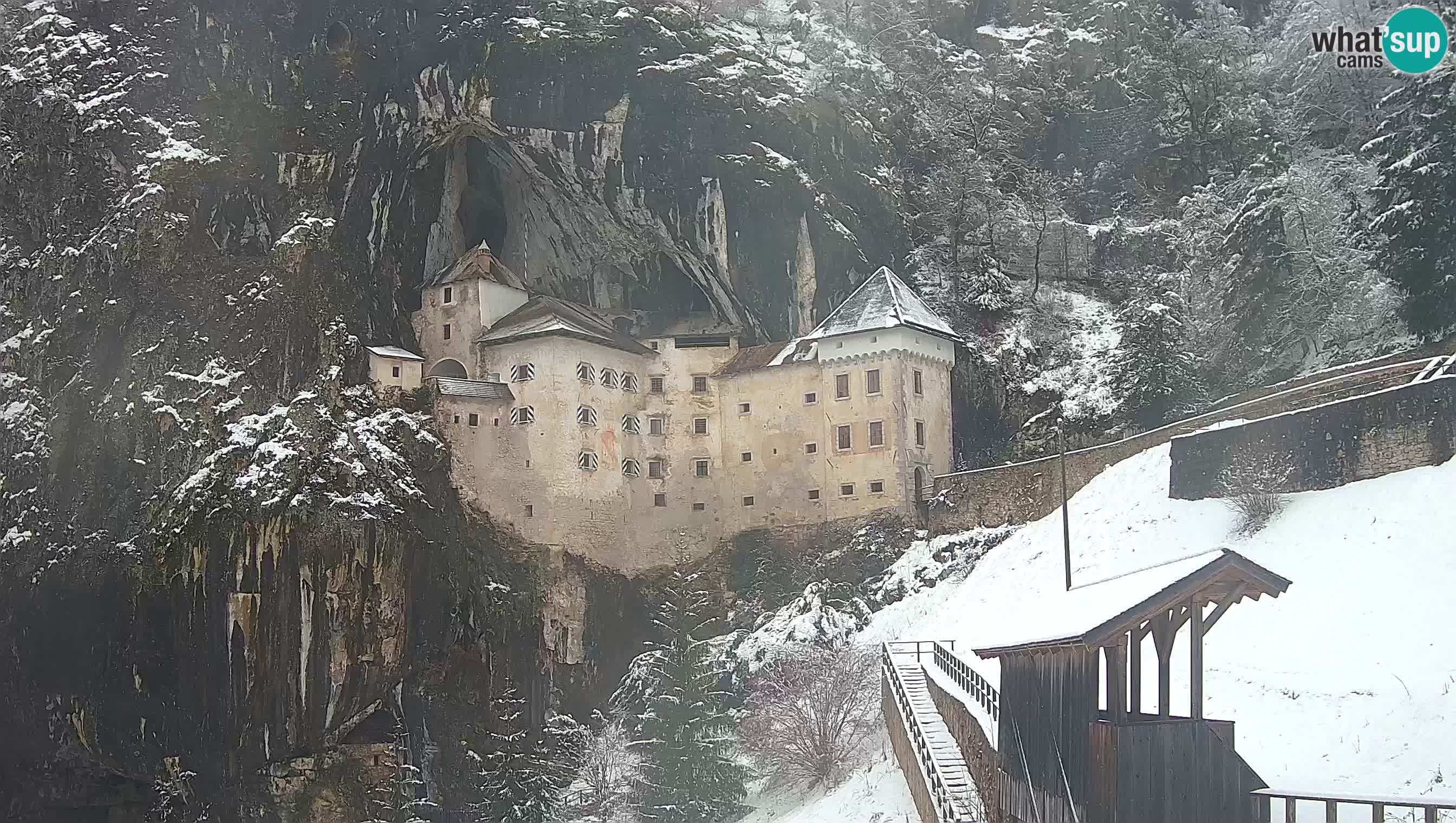 Live Webcam Predjamski grad – Predjama Castle – Postojna – Slovenia