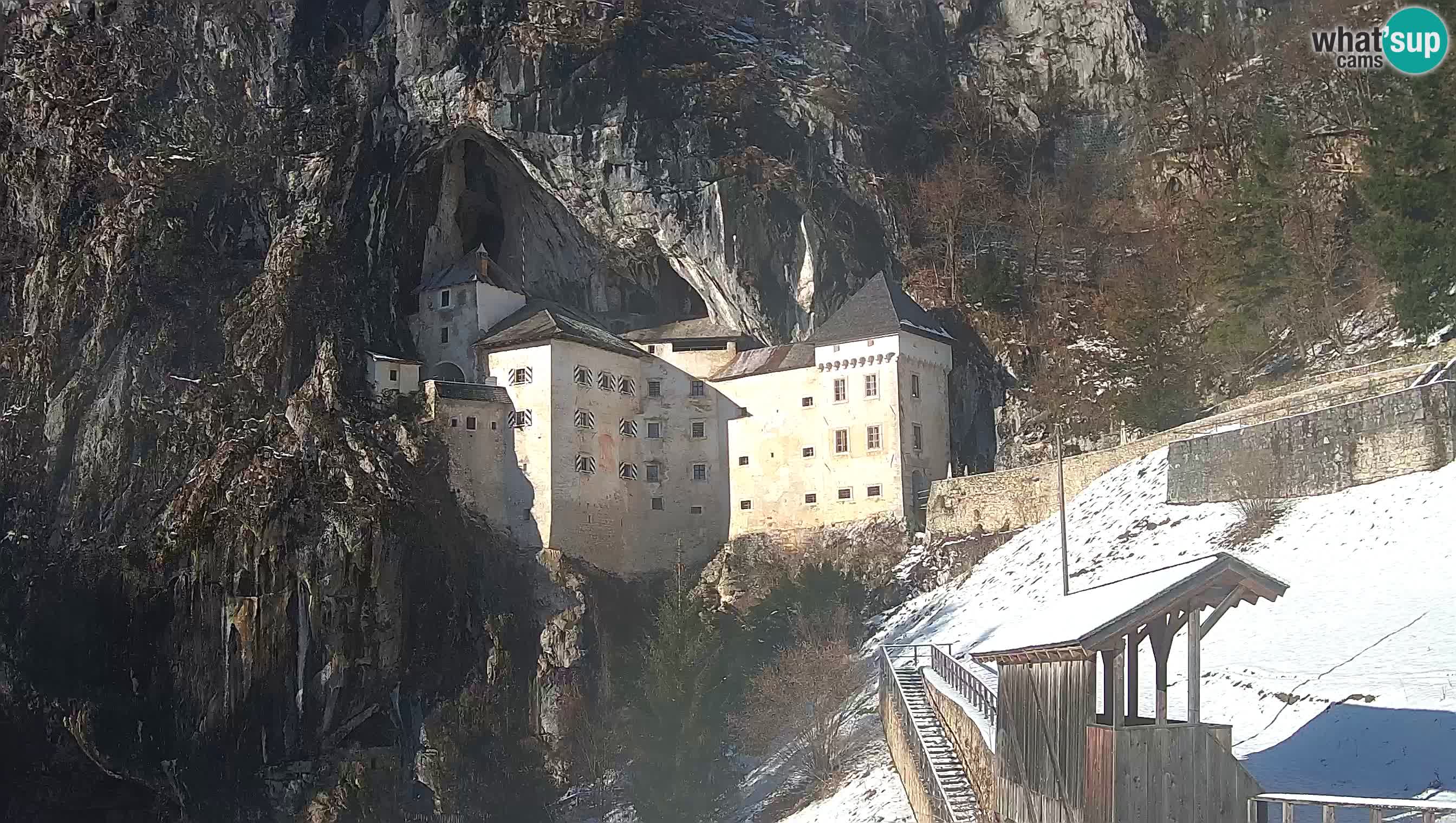 Live Webcam Grad Predjama – Château de Predjama – Postojna – Slovénie