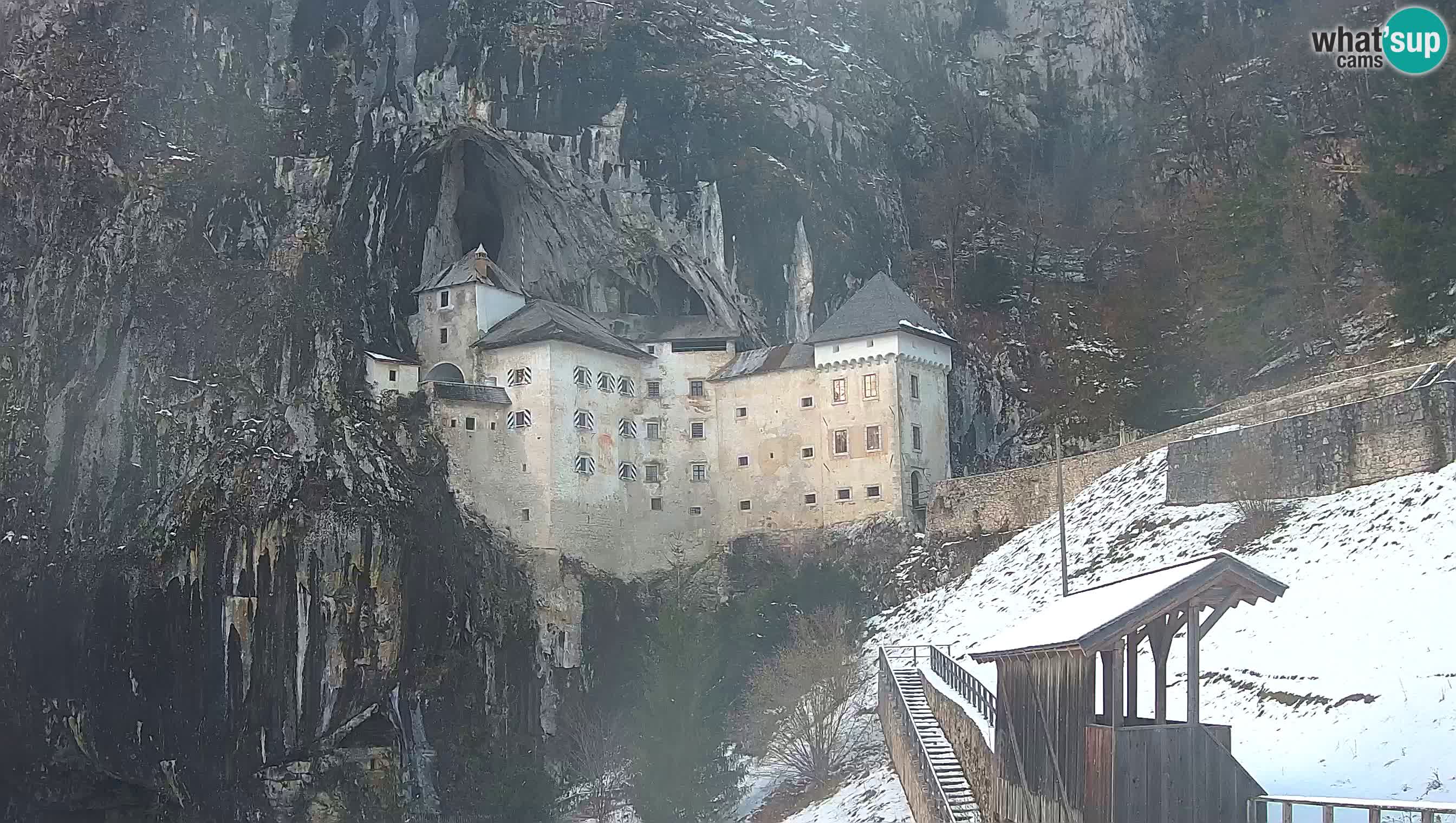 Live Webcam Castello di Predjama – Postumia – Slovenia