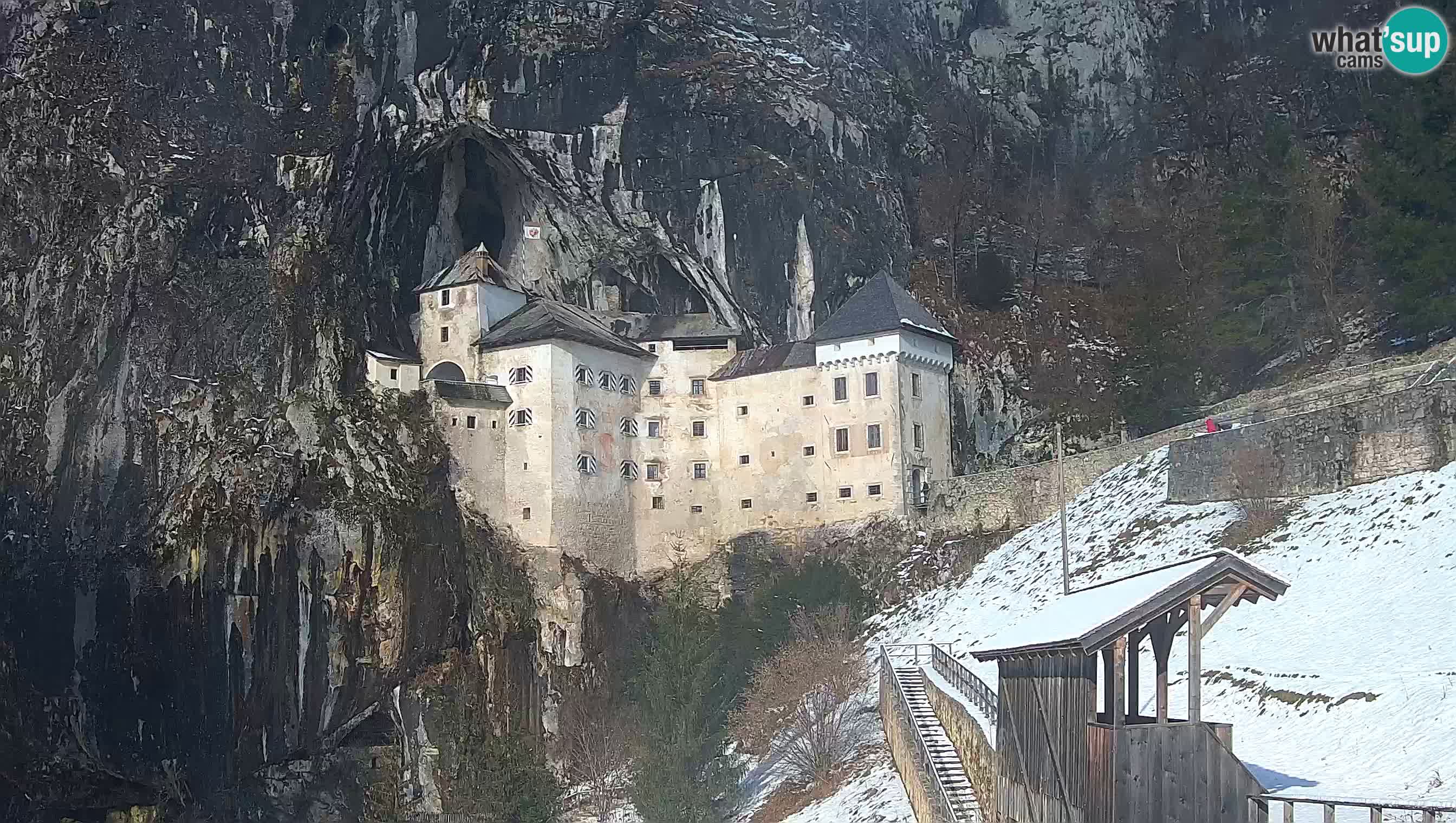 Live Webcam Grad Predjama – Château de Predjama – Postojna – Slovénie