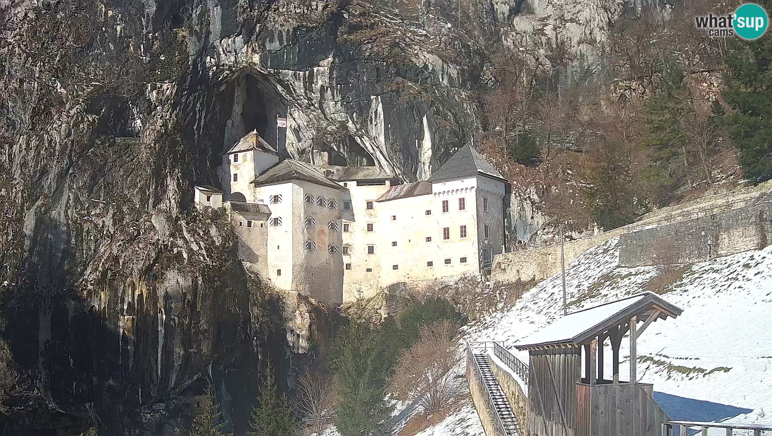 Live Webcam Grad Predjama – Château de Predjama – Postojna – Slovénie