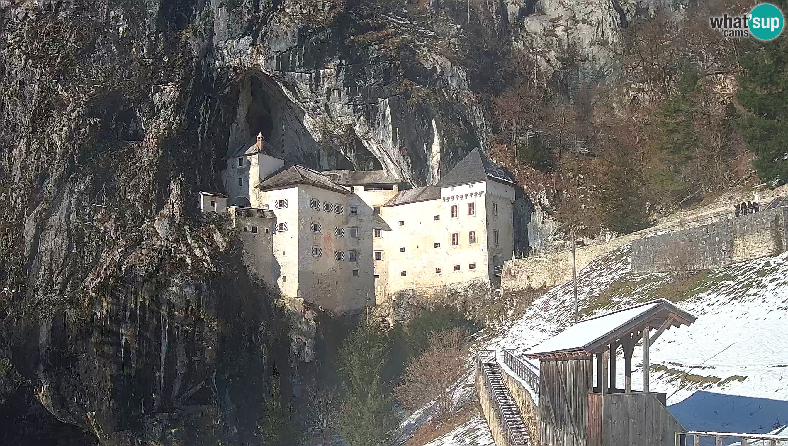 Live Webcam Grad Predjama – Château de Predjama – Postojna – Slovénie