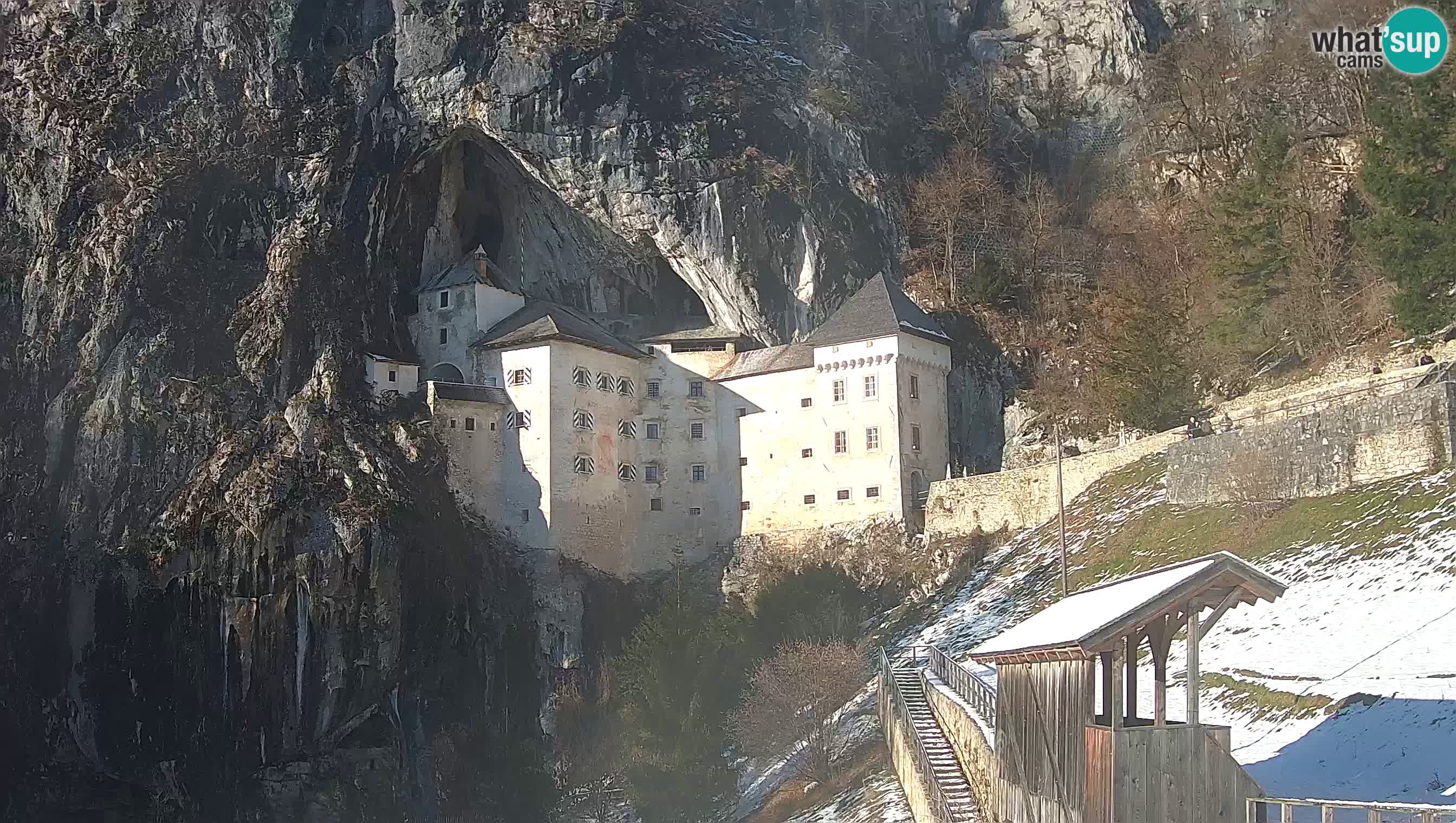 Live Webcam Grad Predjama – Château de Predjama – Postojna – Slovénie