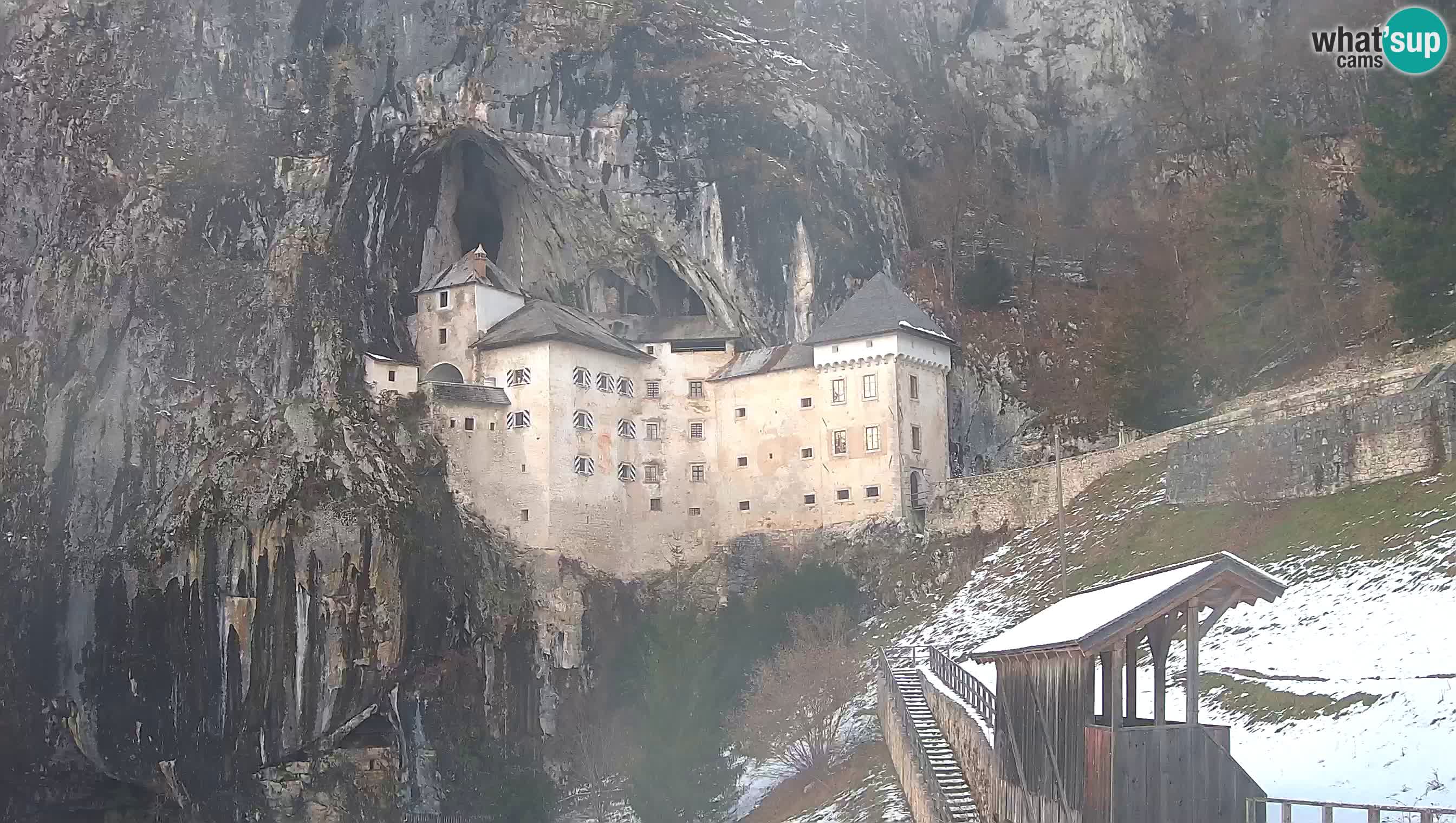 Live Webcam Castello di Predjama – Postumia – Slovenia