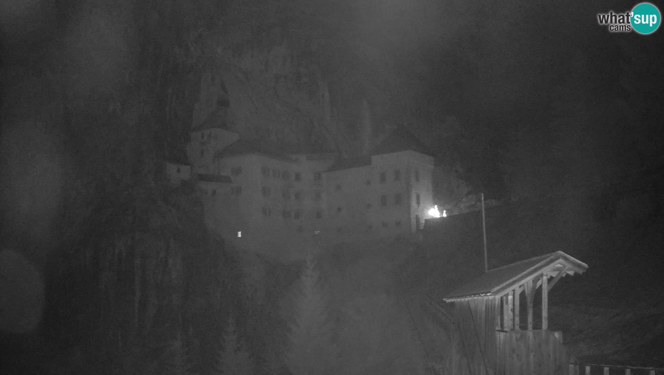 Live Webcam Höhlenburg Predjama – Postojna – Slowenien