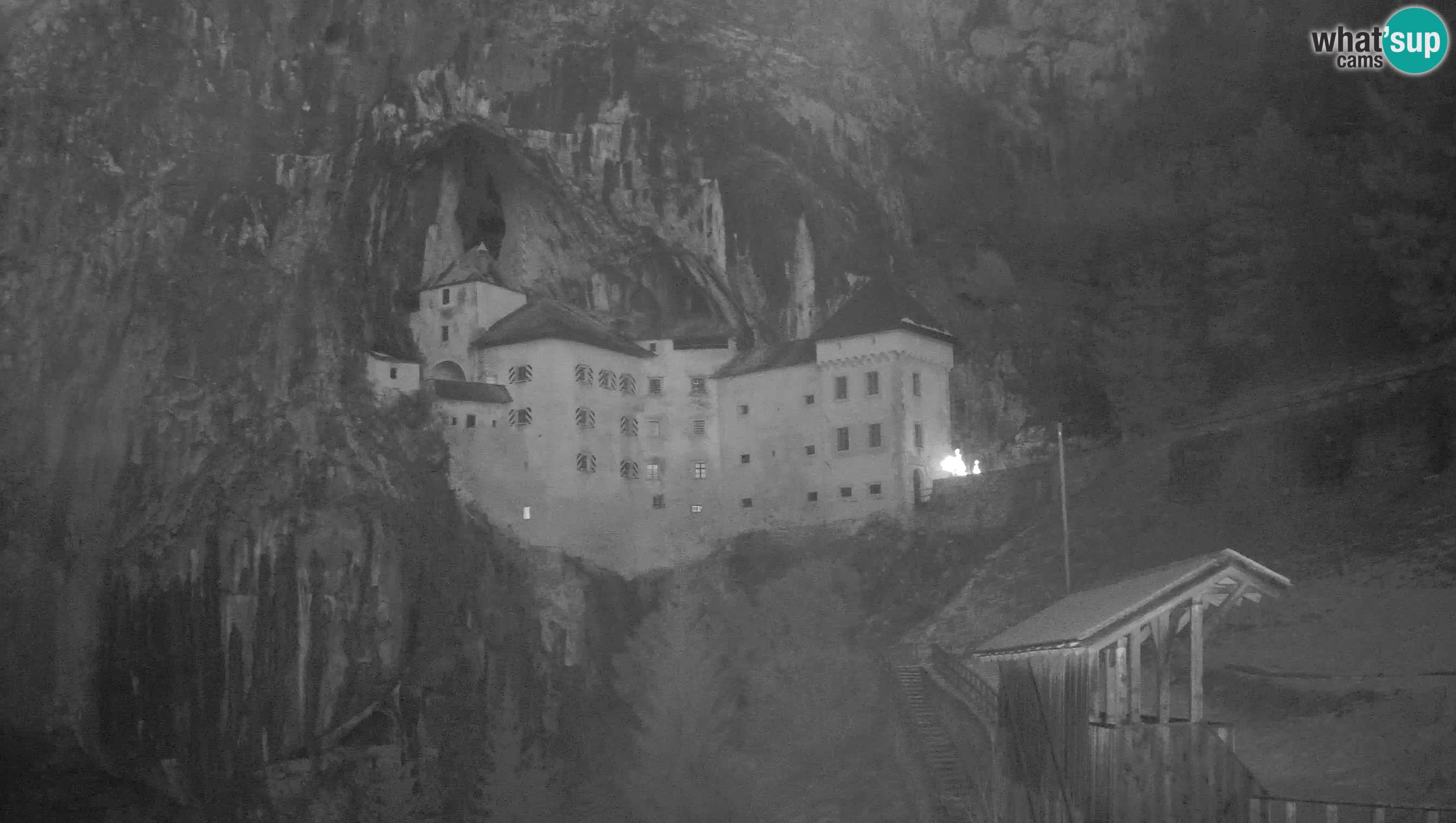 Live Webcam Grad Predjama – Château de Predjama – Postojna – Slovénie