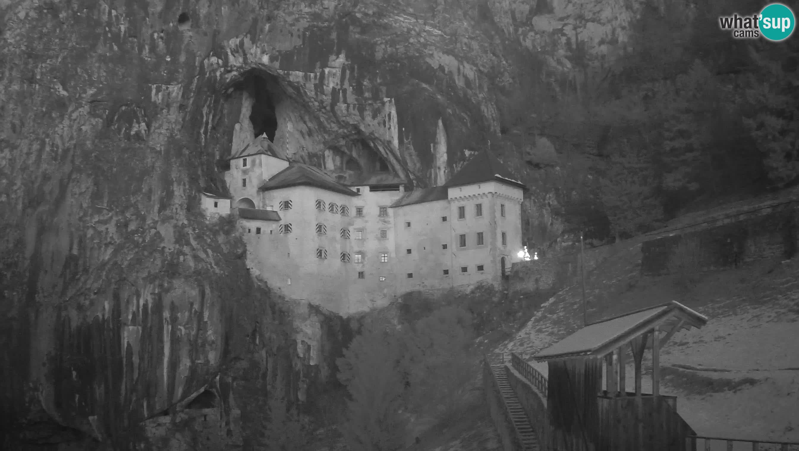 Live Webcam Grad Predjama – Château de Predjama – Postojna – Slovénie