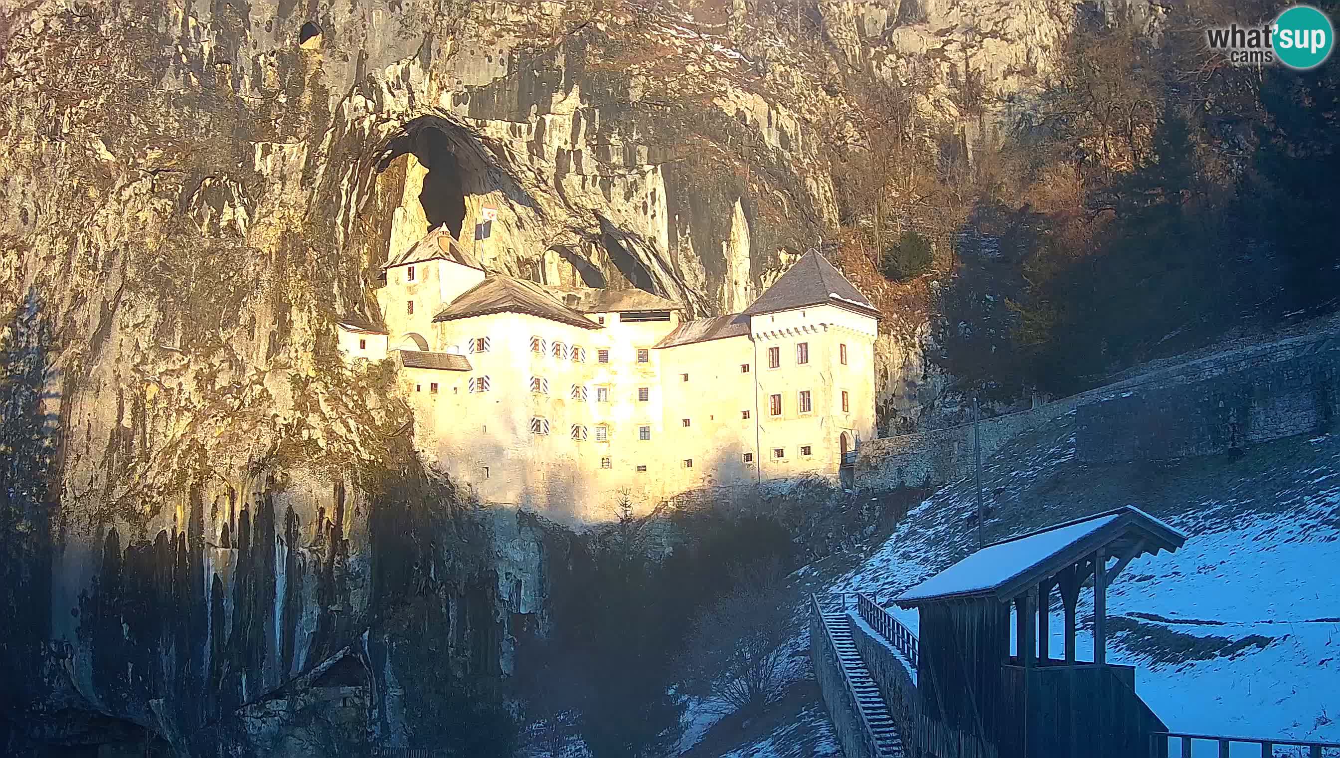 Live Webcam Predjamski grad – Predjama Castle – Postojna – Slovenia