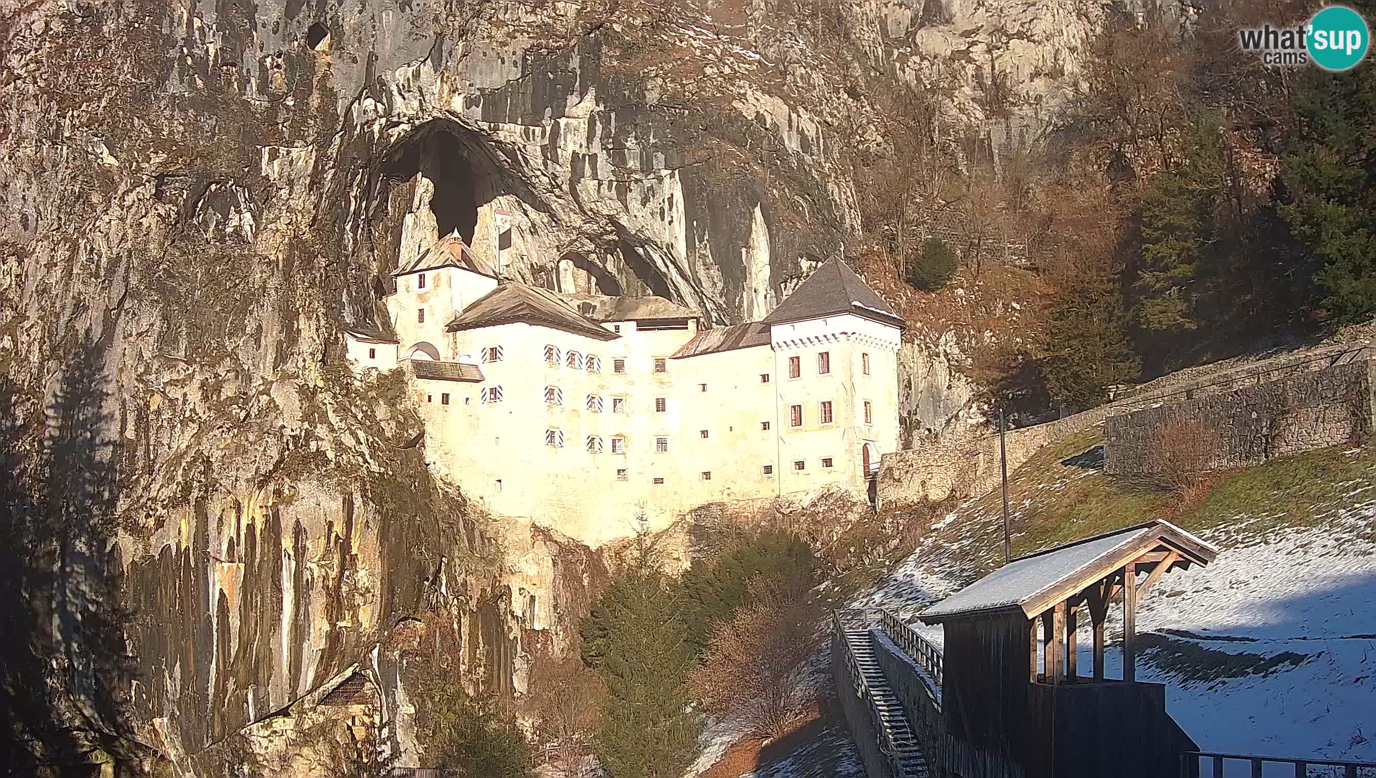 Camera en vivo Castillo de Predjama – Postojna – Eslovenia