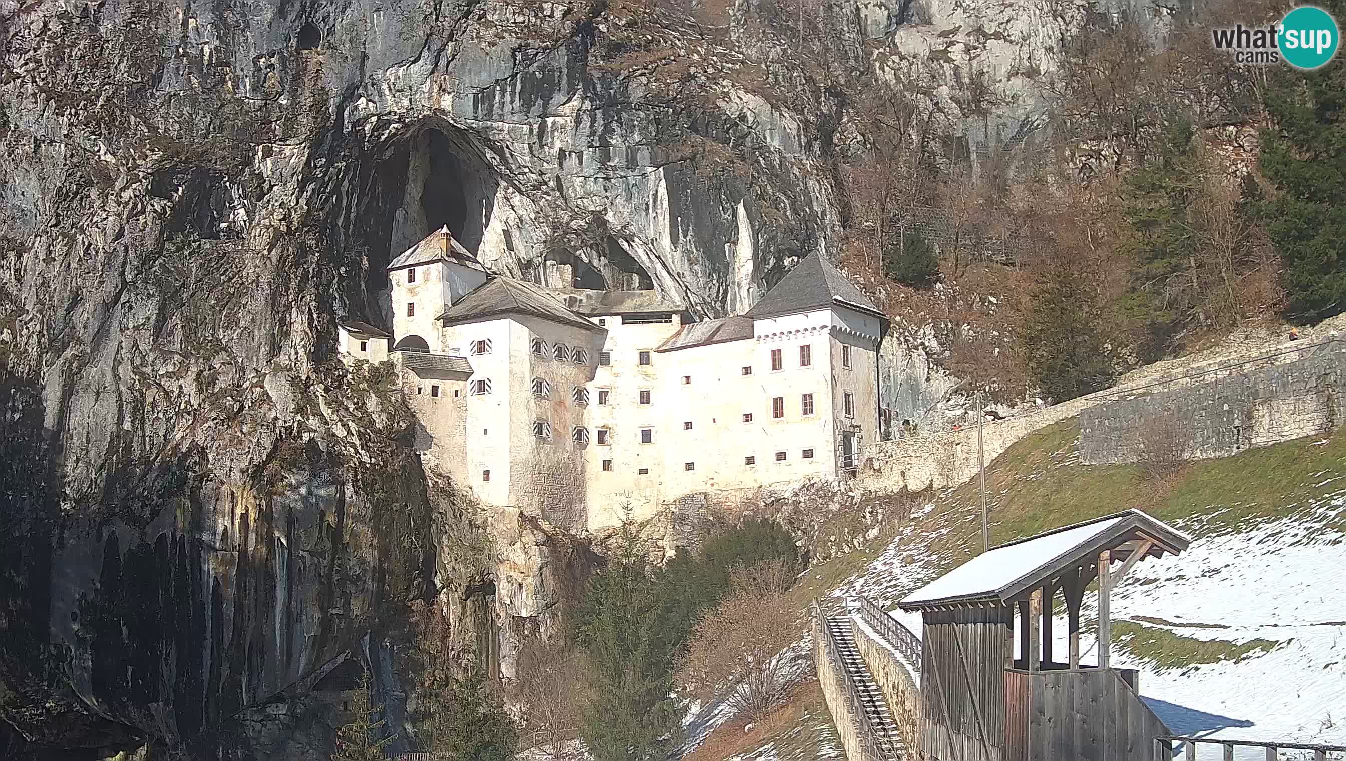 Live Webcam Grad Predjama – Château de Predjama – Postojna – Slovénie