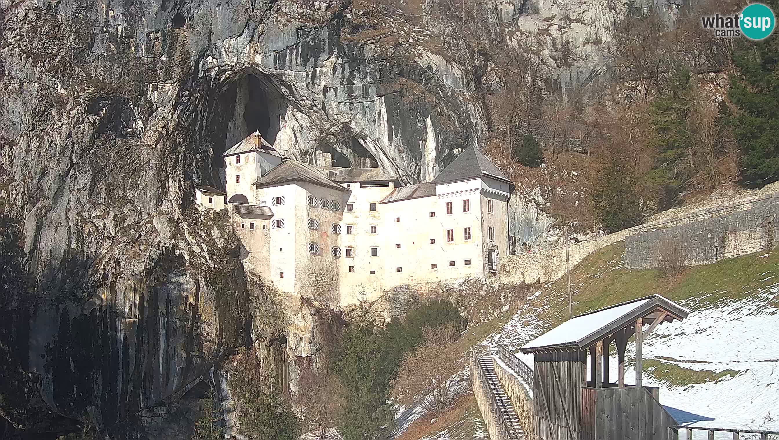 Live Webcam Castello di Predjama – Postumia – Slovenia