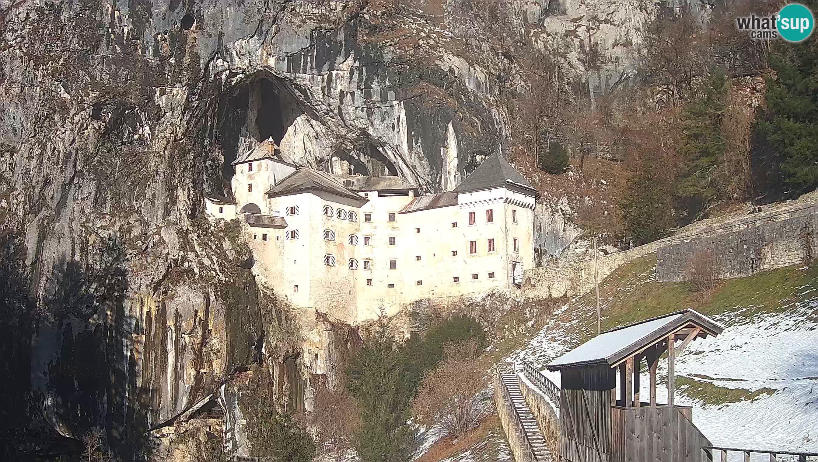 Live Webcam Castello di Predjama – Postumia – Slovenia