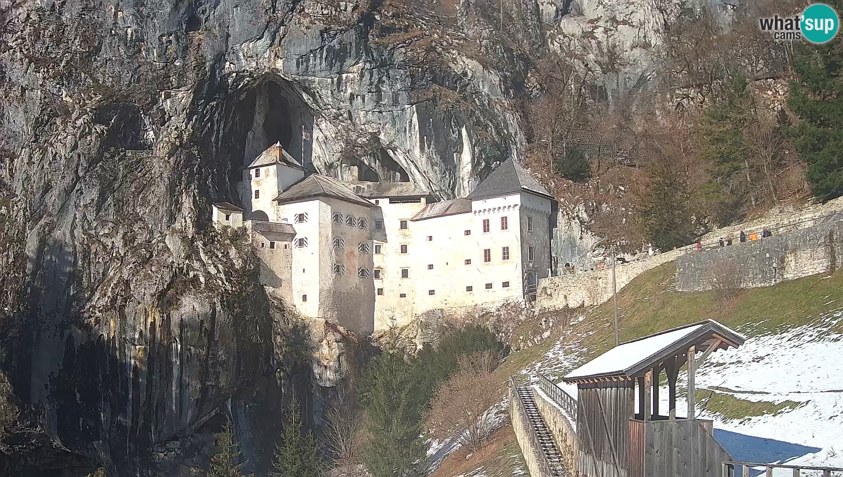 Live Webcam Predjamski grad – Predjama Castle – Postojna – Slovenia