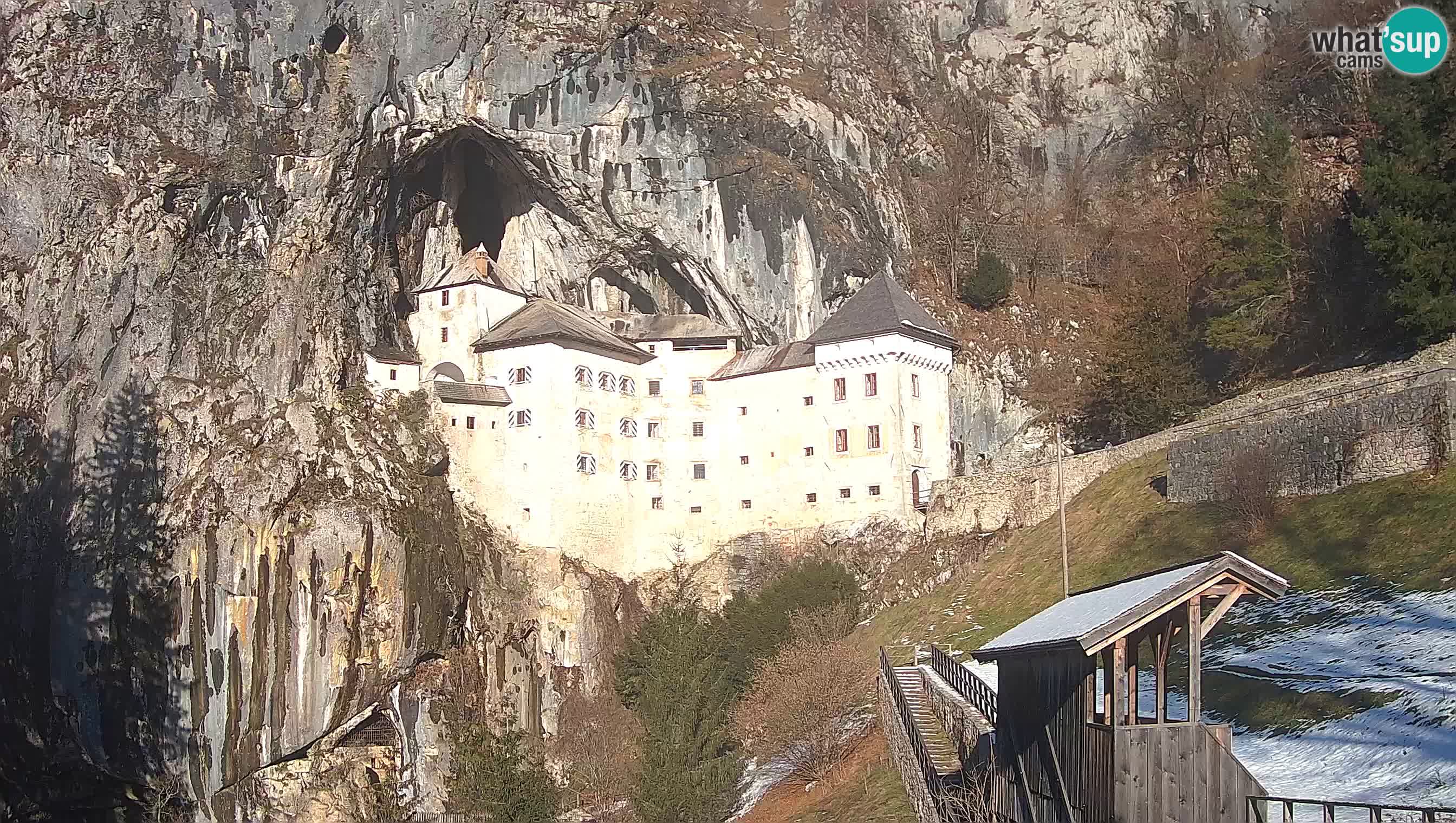 Live Webcam Predjamski grad – Predjama Castle – Postojna – Slovenia