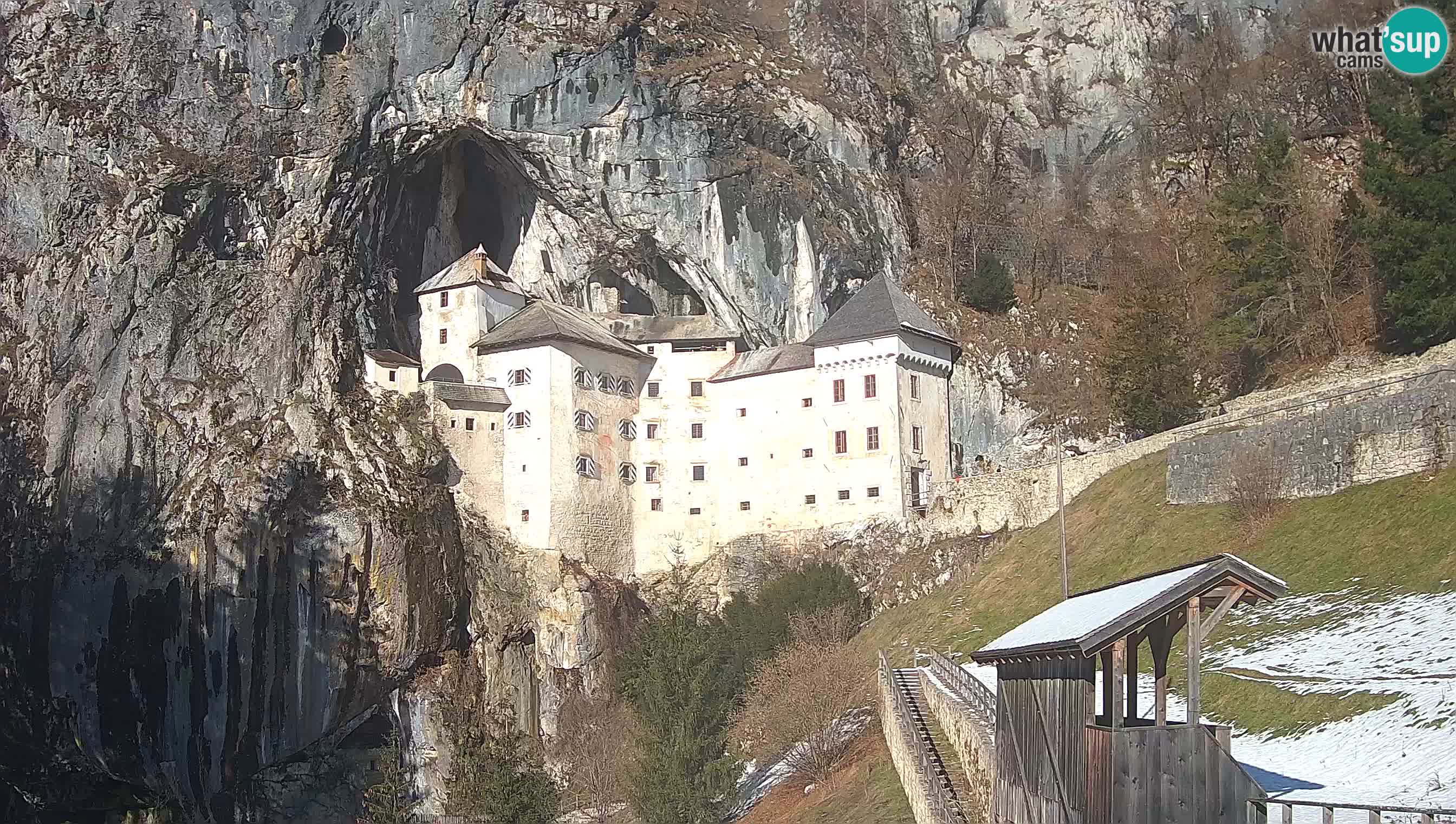 Predjama Castle