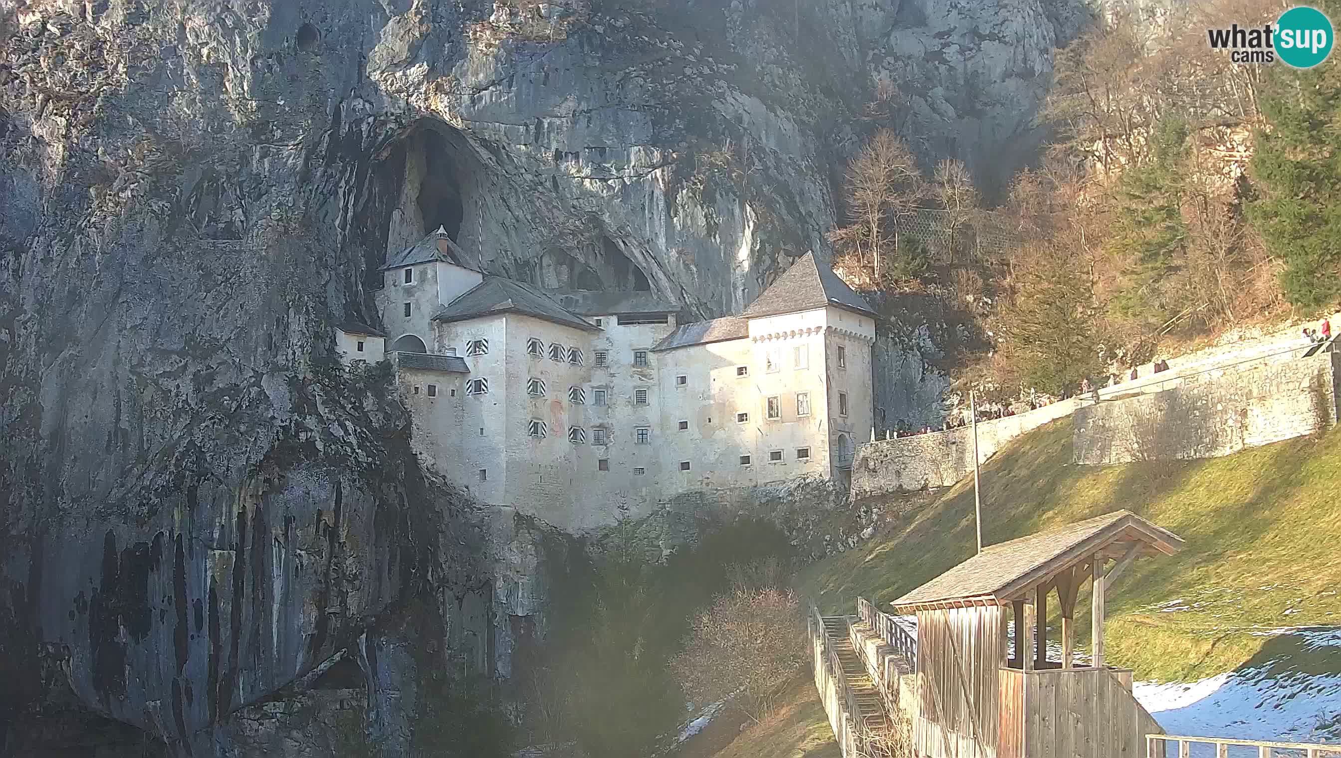 Live Webcam Predjamski grad – Predjama Castle – Postojna – Slovenia