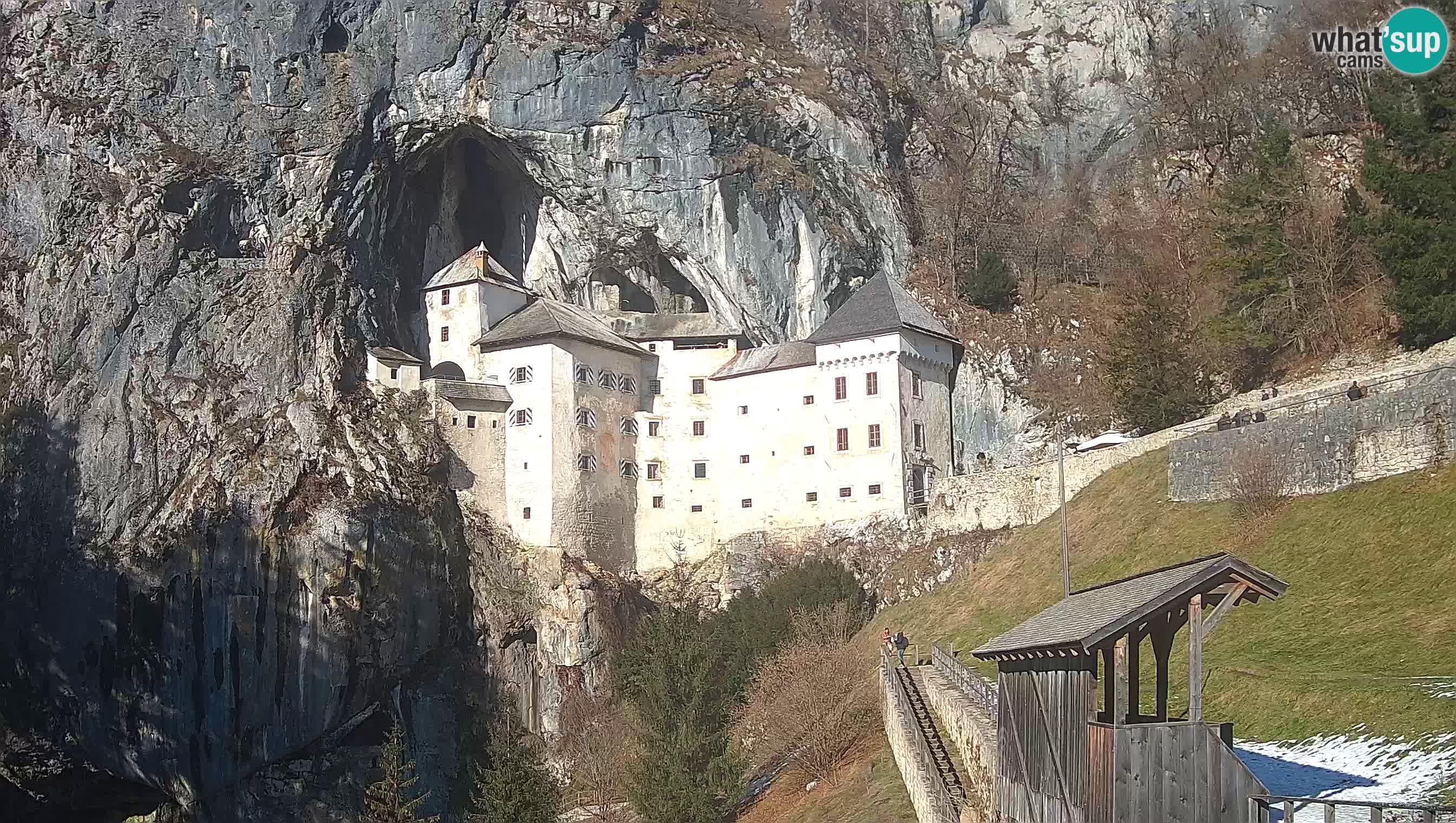 Live Webcam Castello di Predjama – Postumia – Slovenia