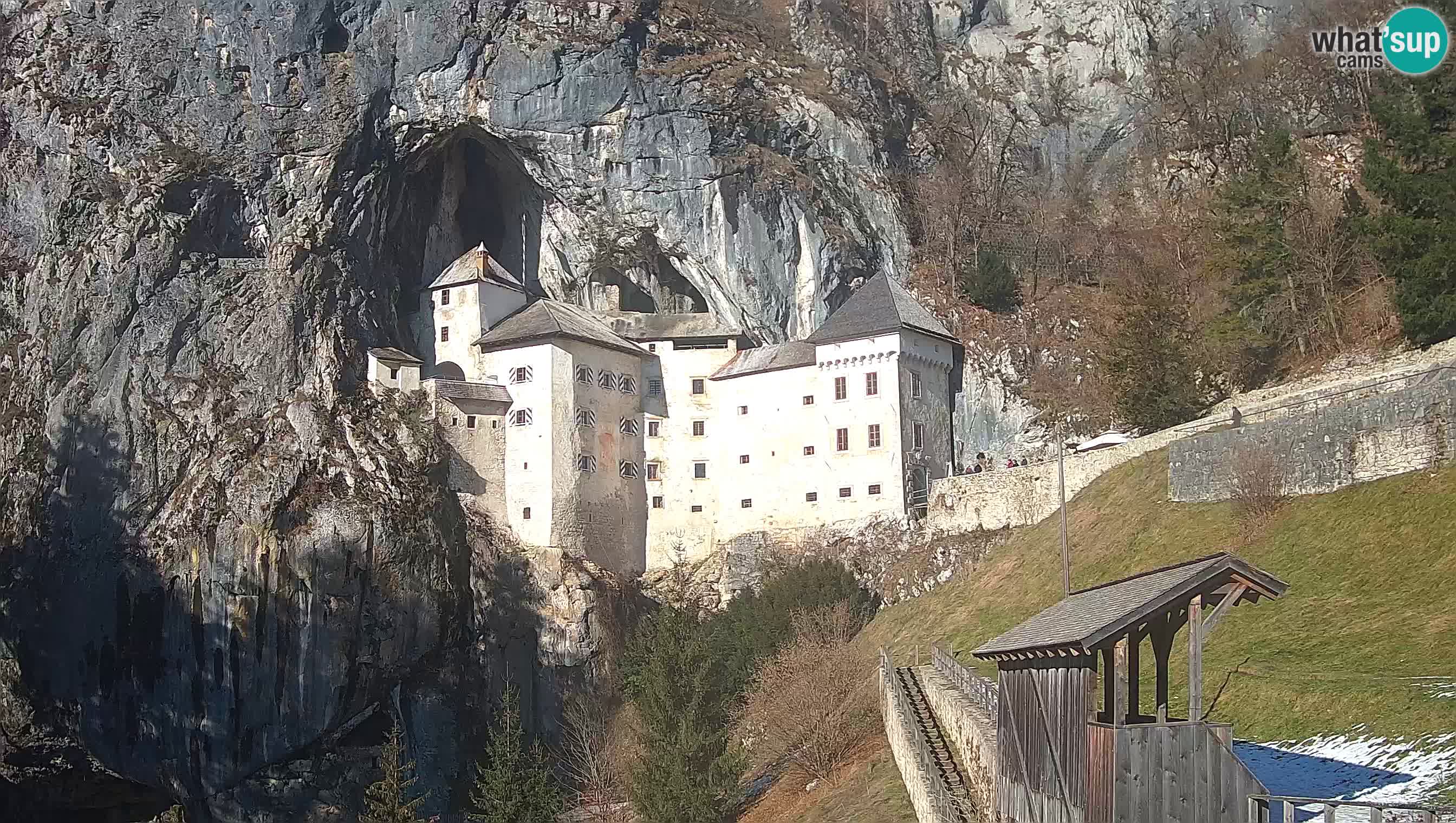 Live Webcam Castello di Predjama – Postumia – Slovenia