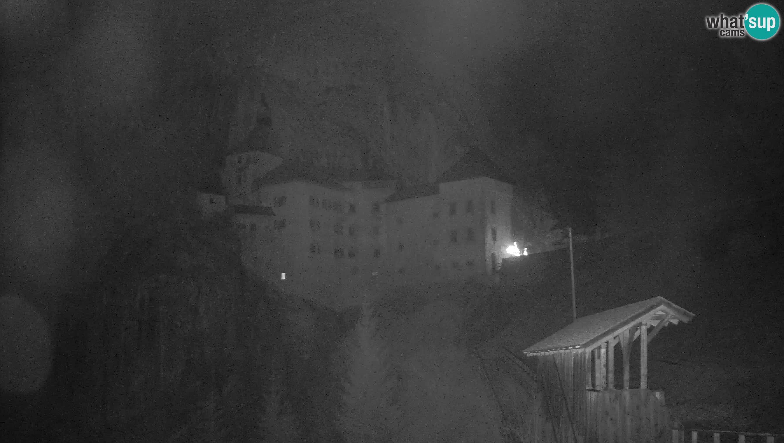 Live Webcam Höhlenburg Predjama – Postojna – Slowenien