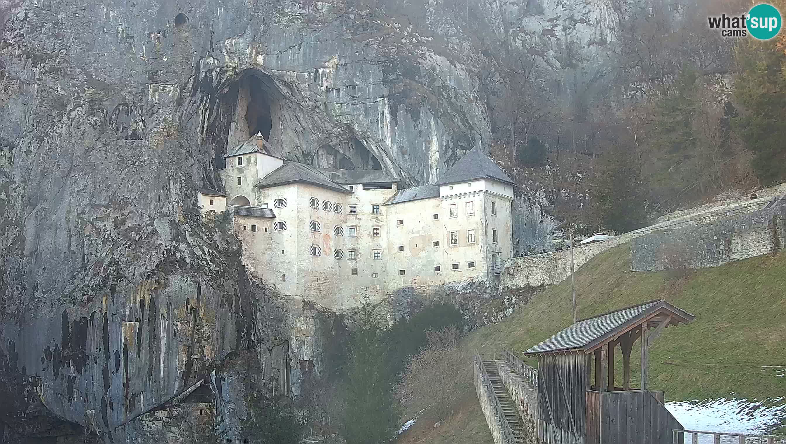 Live Webcam Predjamski grad – Predjama Castle – Postojna – Slovenia