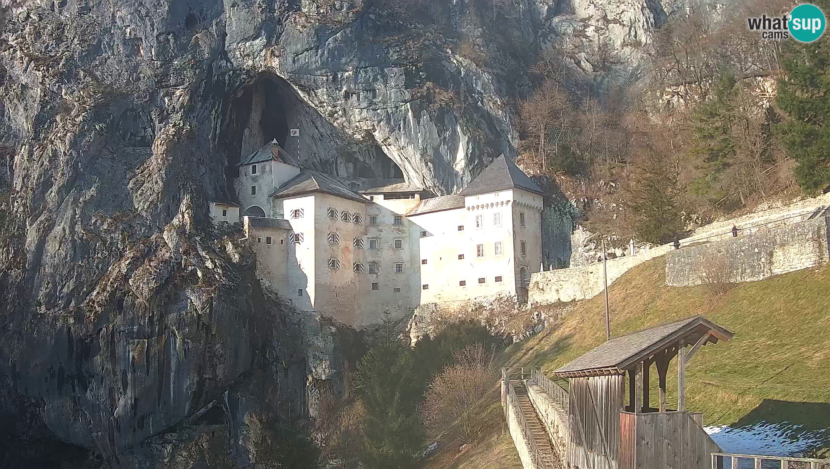 Live Webcam Predjamski grad – Predjama Castle – Postojna – Slovenia