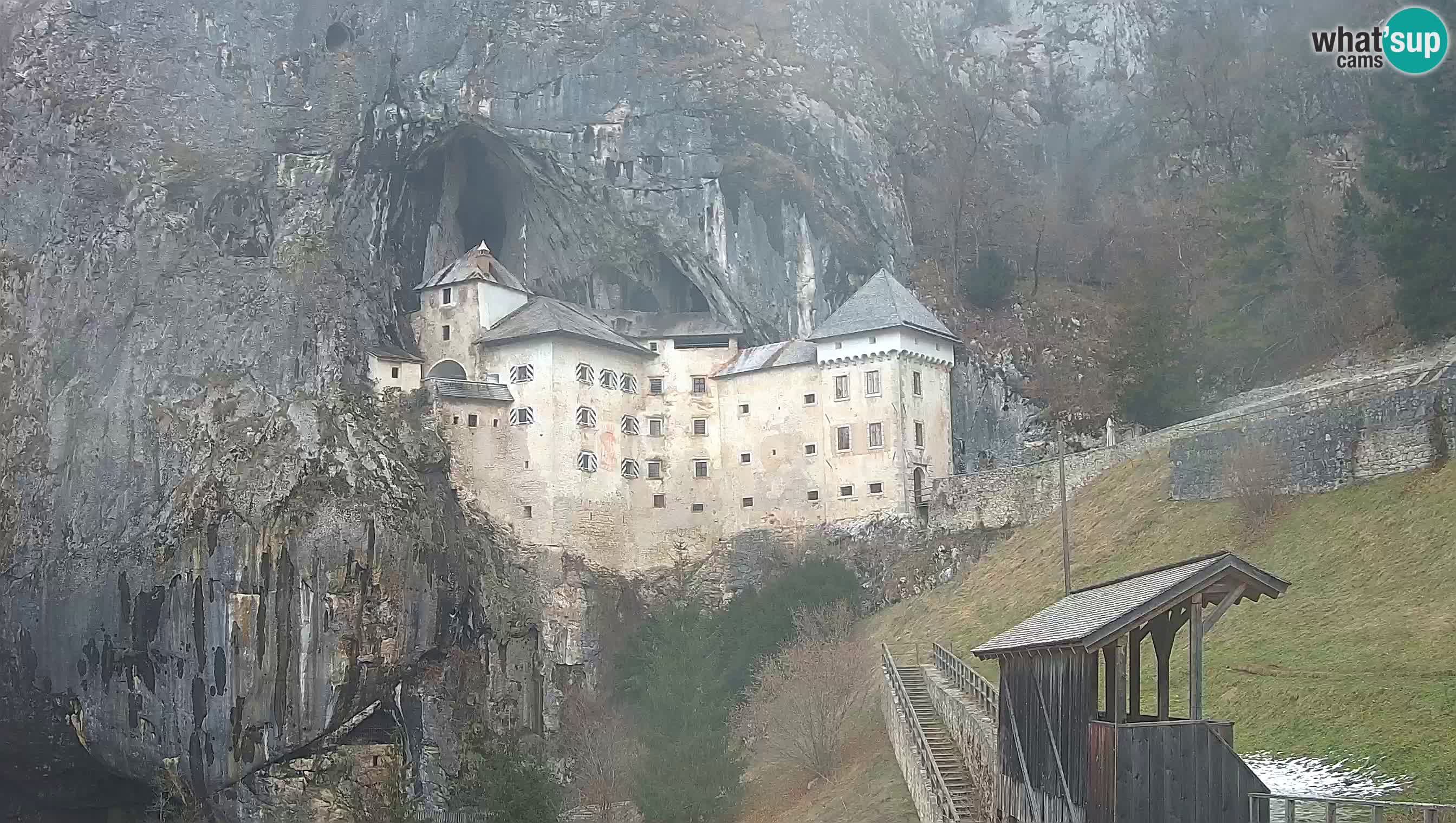 Live Webcam Castello di Predjama – Postumia – Slovenia