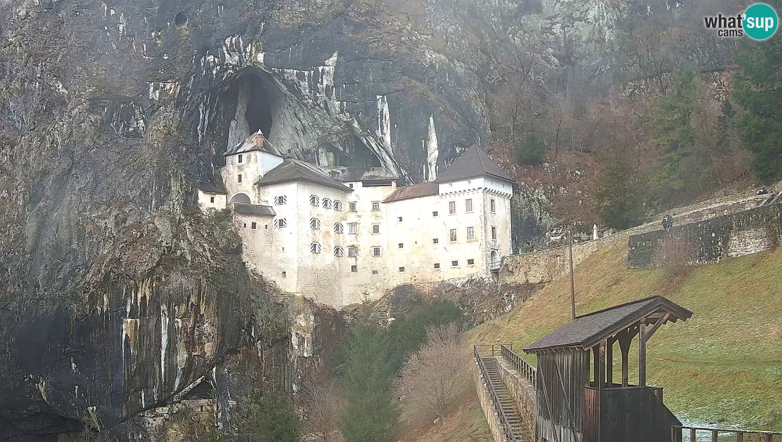 Live Webcam Predjamski grad – Predjama Castle – Postojna – Slovenia