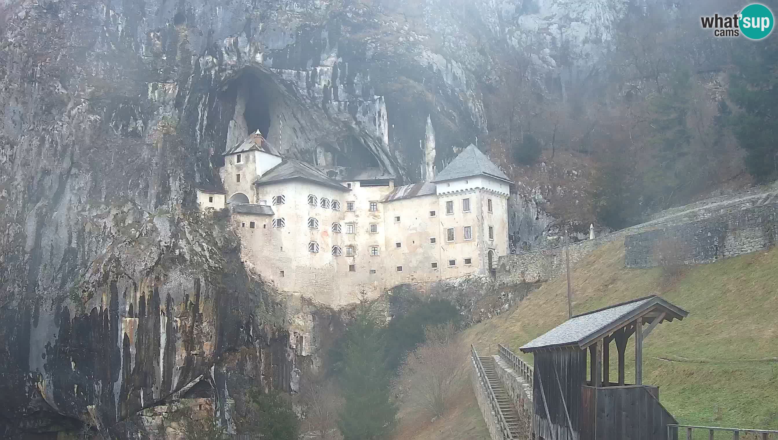 Live Webcam Castello di Predjama – Postumia – Slovenia