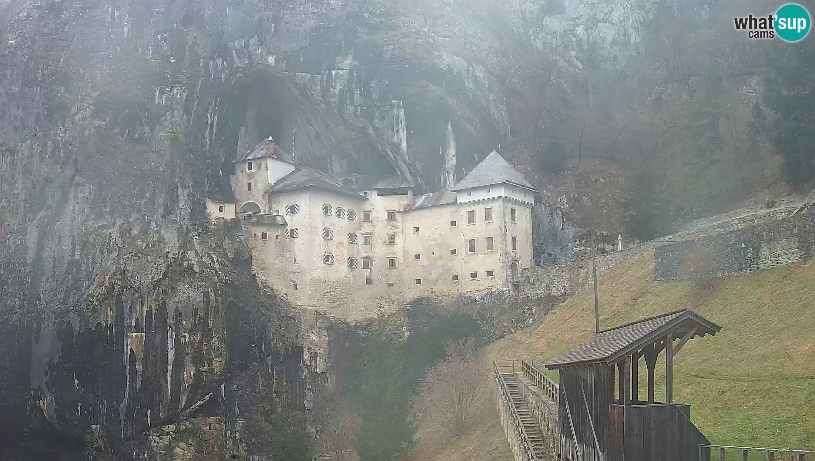 Live Webcam Castello di Predjama – Postumia – Slovenia