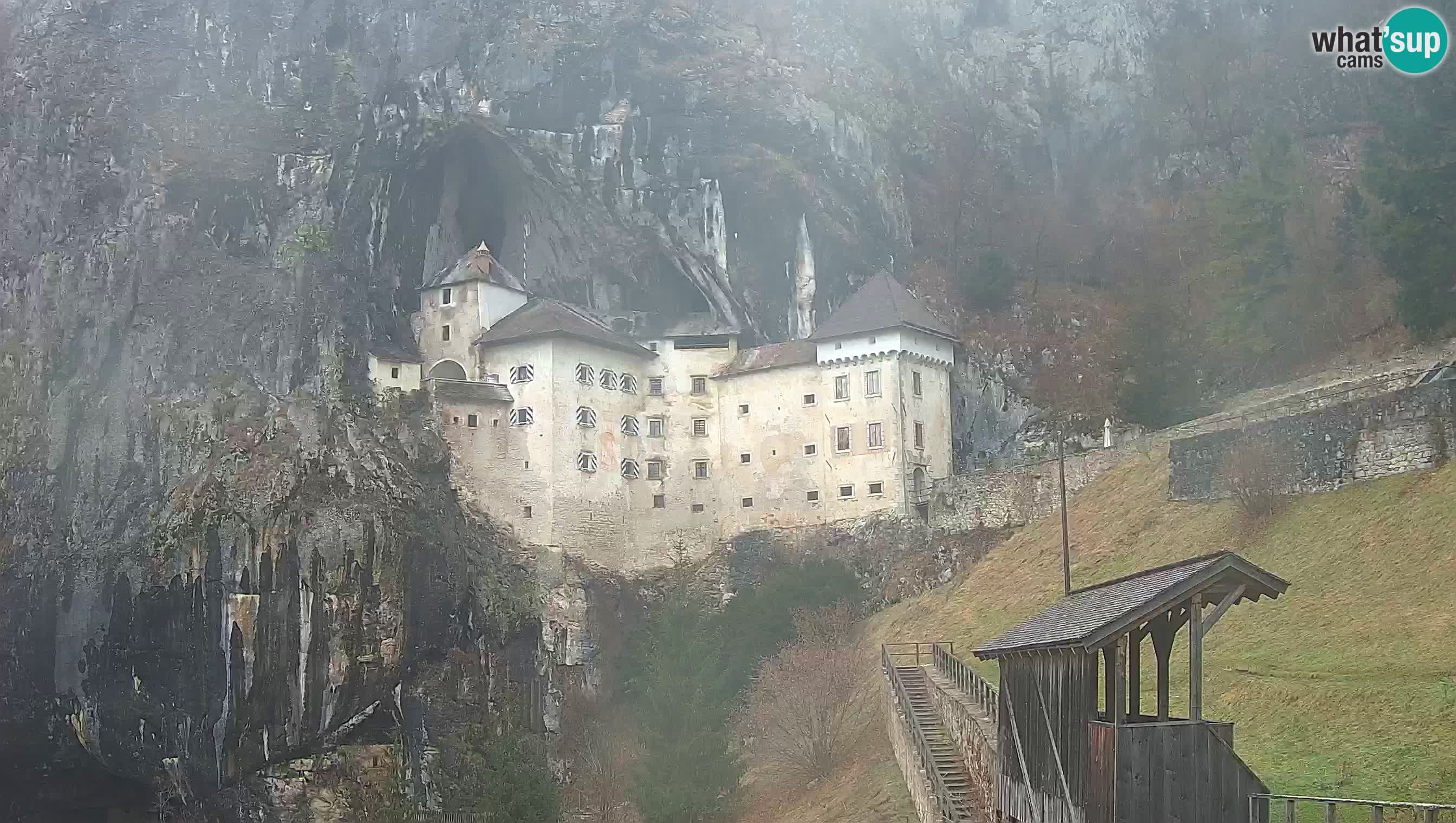 Live Webcam Predjamski grad – Predjama Castle – Postojna – Slovenia