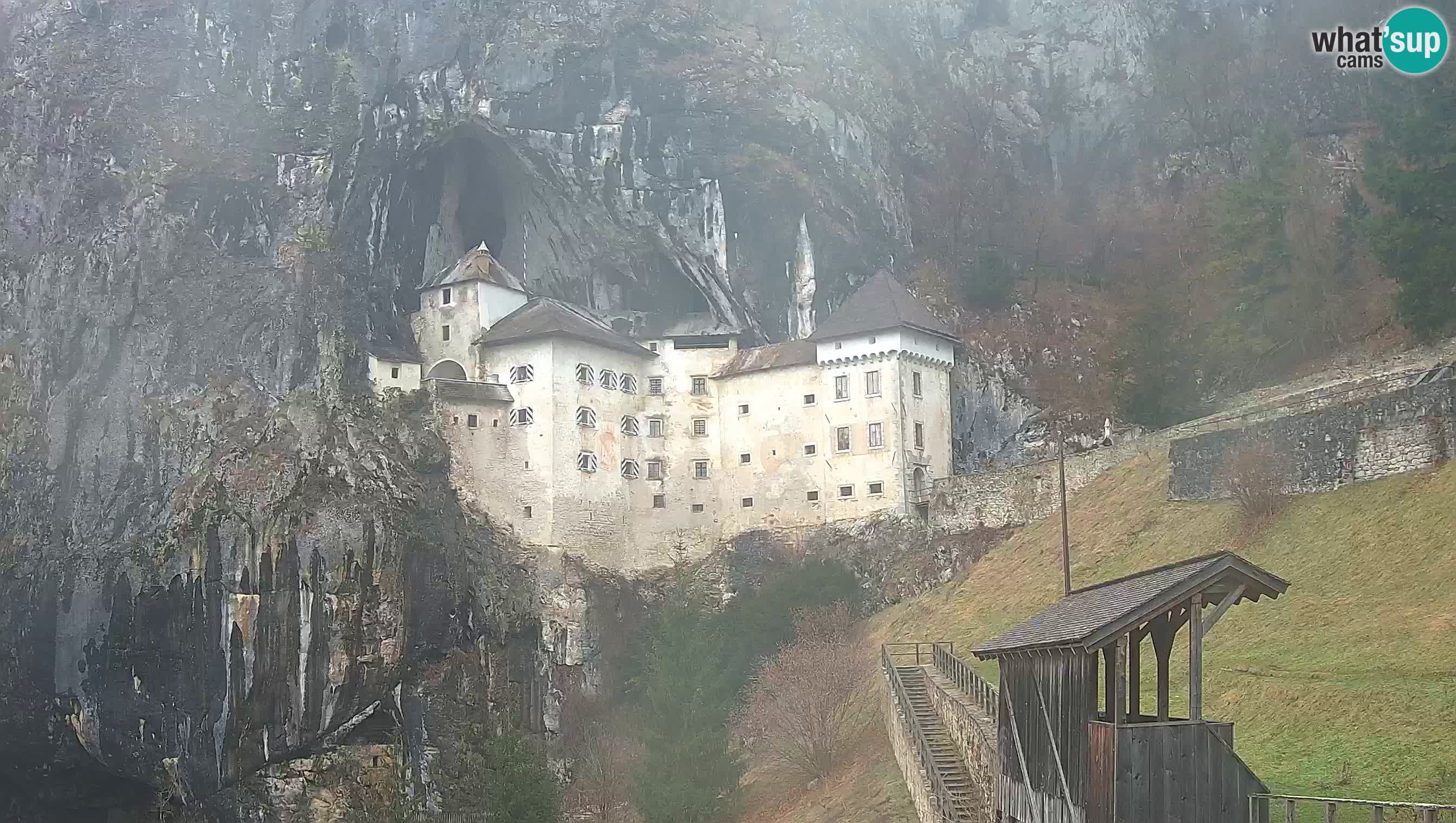 Live Webcam Predjamski grad – Predjama Castle – Postojna – Slovenia