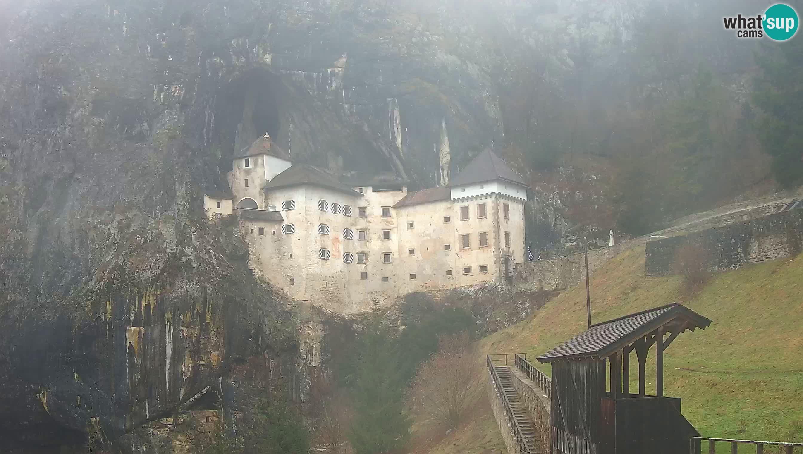 Live Webcam Predjamski grad – Predjama Castle – Postojna – Slovenia