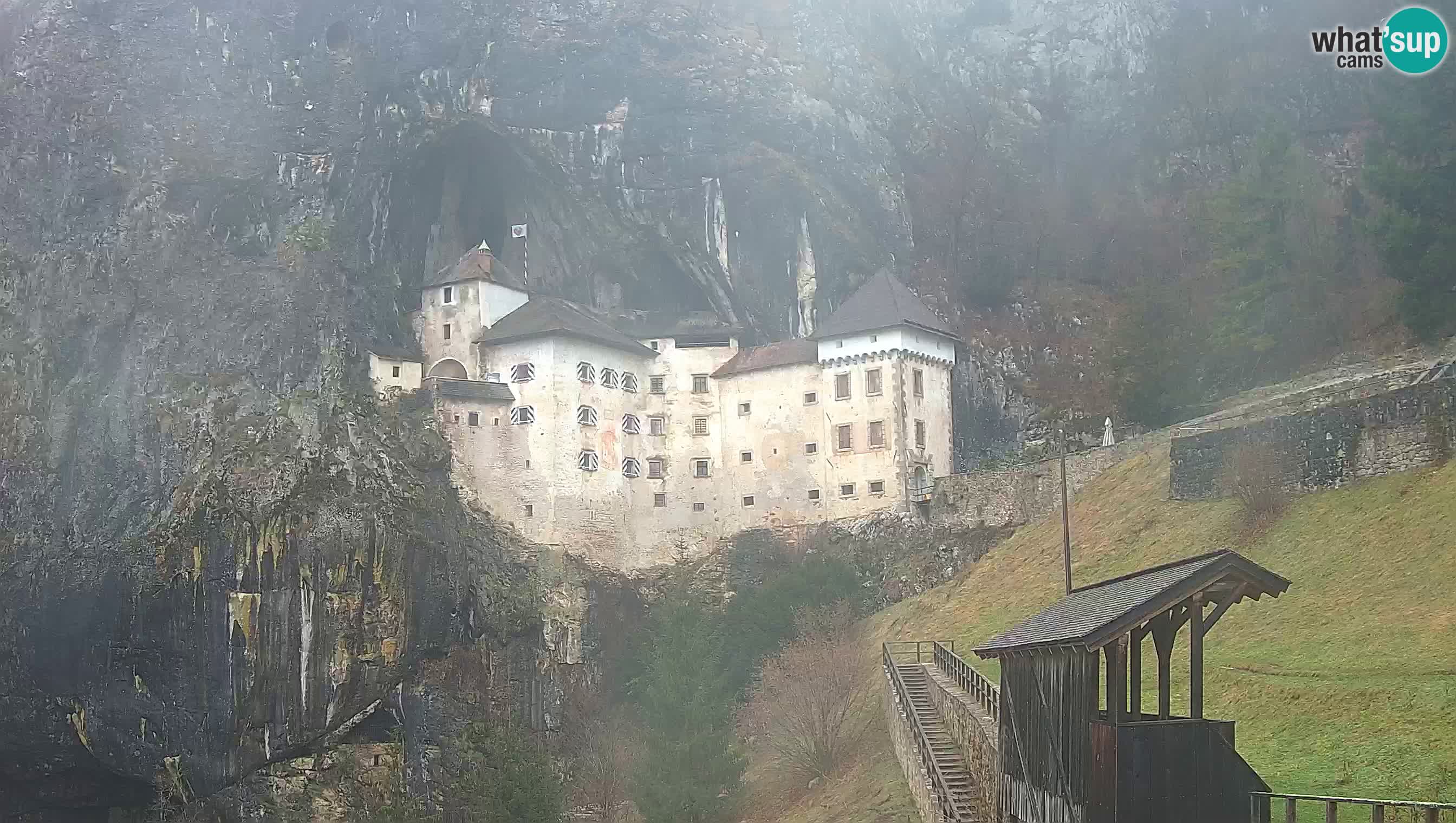 Live Webcam Castello di Predjama – Postumia – Slovenia