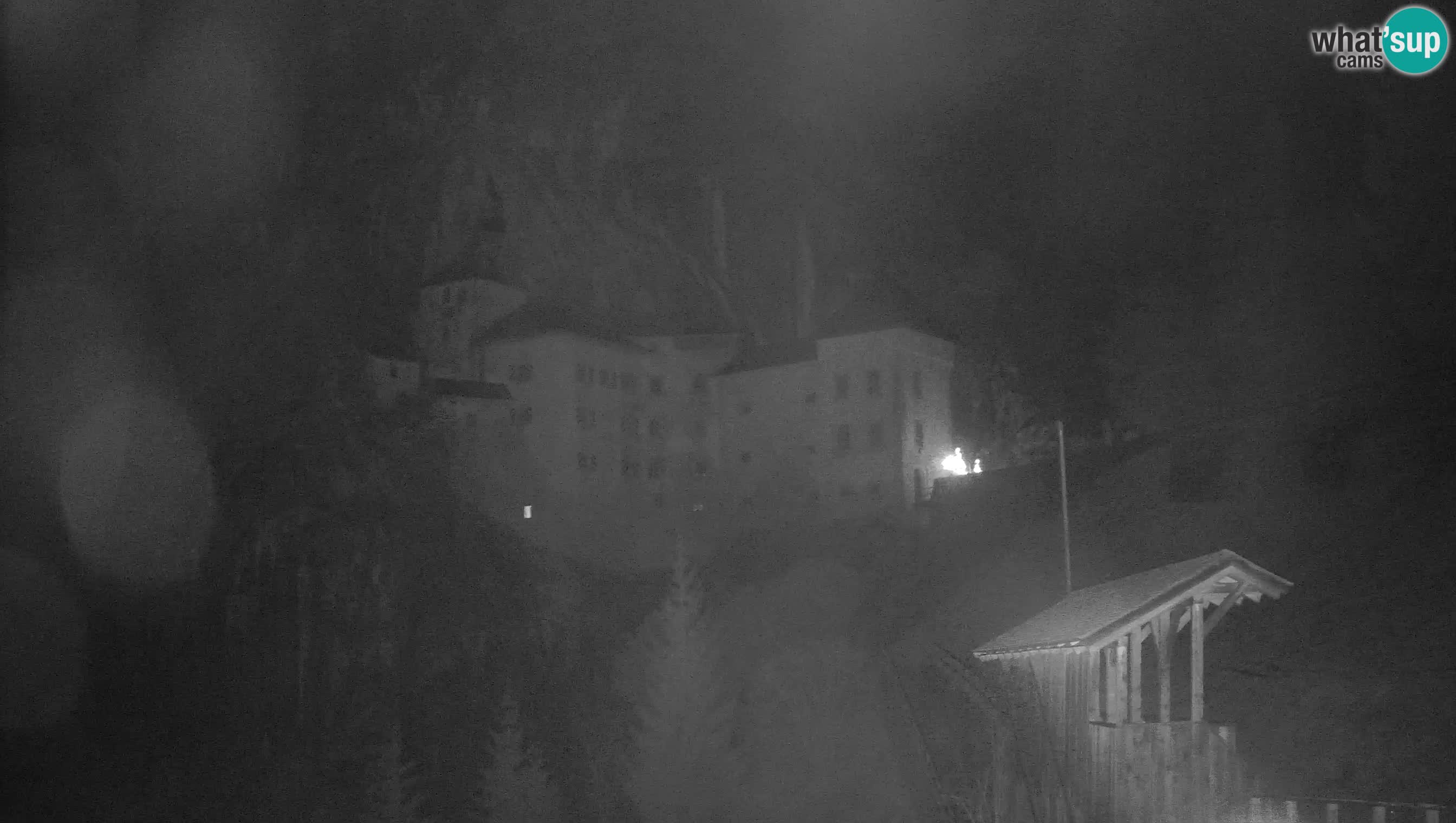 Live Webcam Höhlenburg Predjama – Postojna – Slowenien