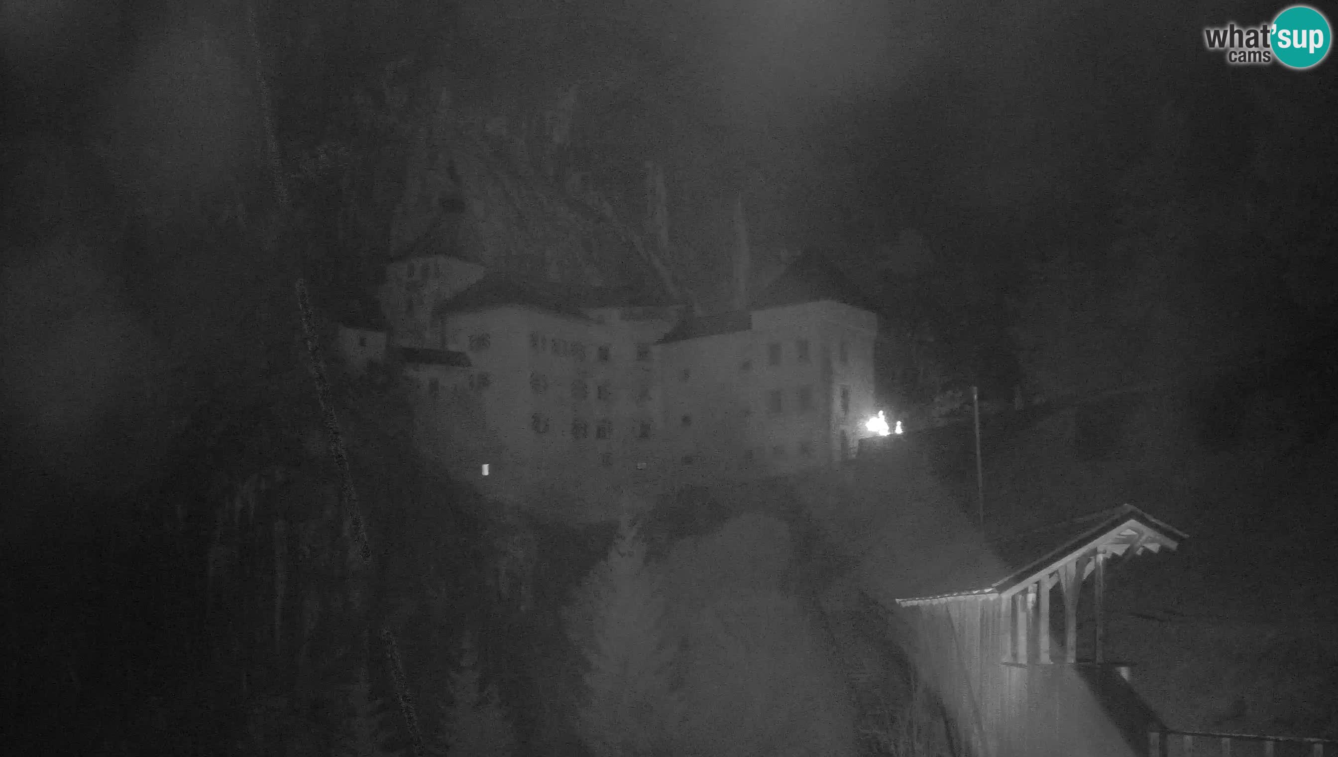 Live Webcam Grad Predjama – Château de Predjama – Postojna – Slovénie