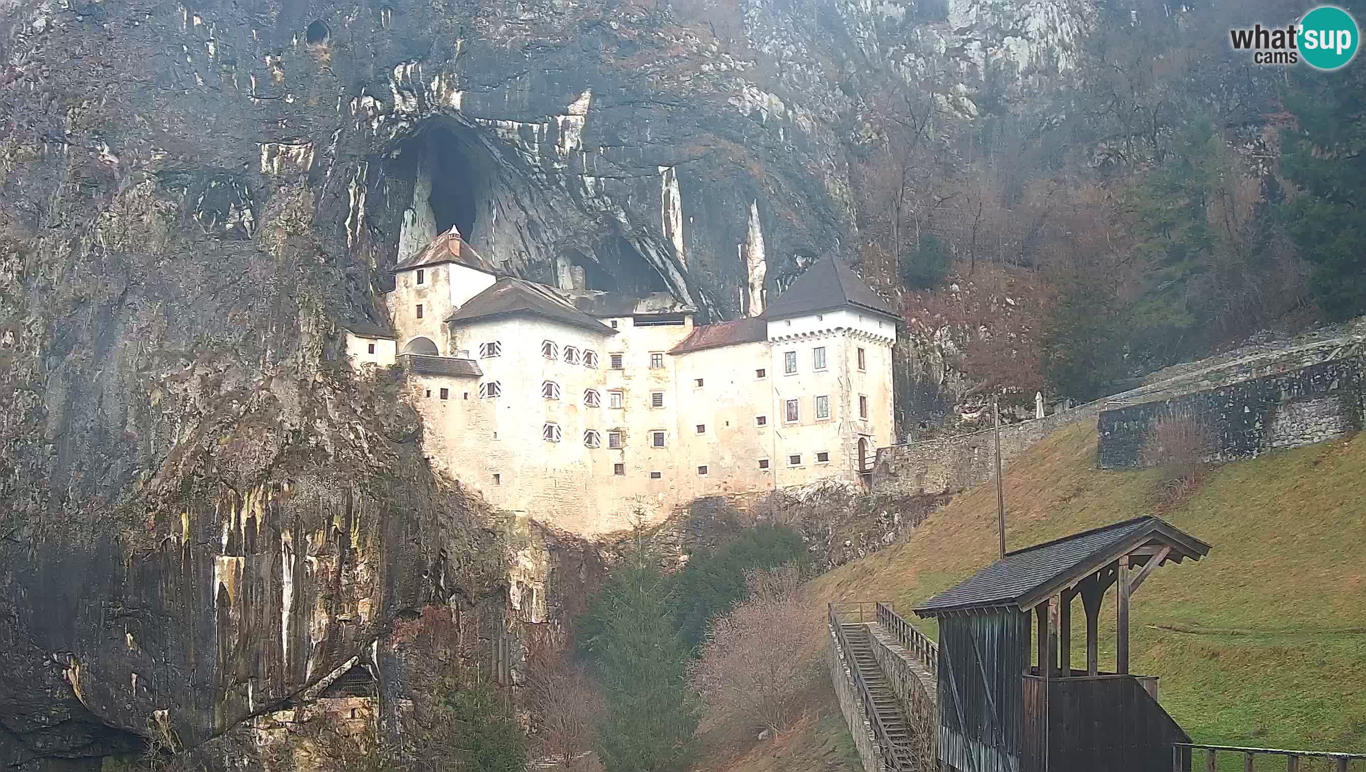 Live Webcam Castello di Predjama – Postumia – Slovenia