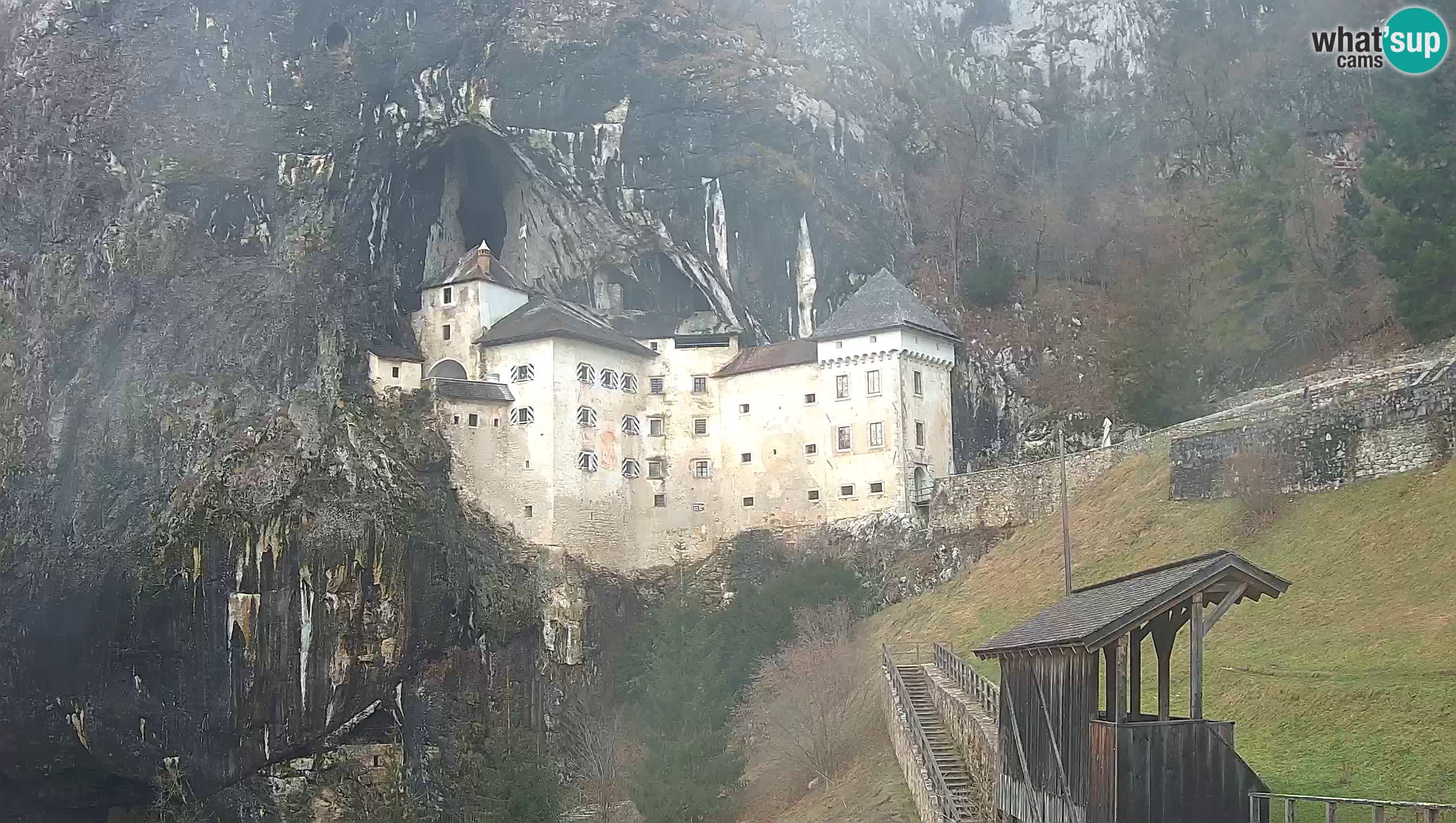 Camera en vivo Castillo de Predjama – Postojna – Eslovenia