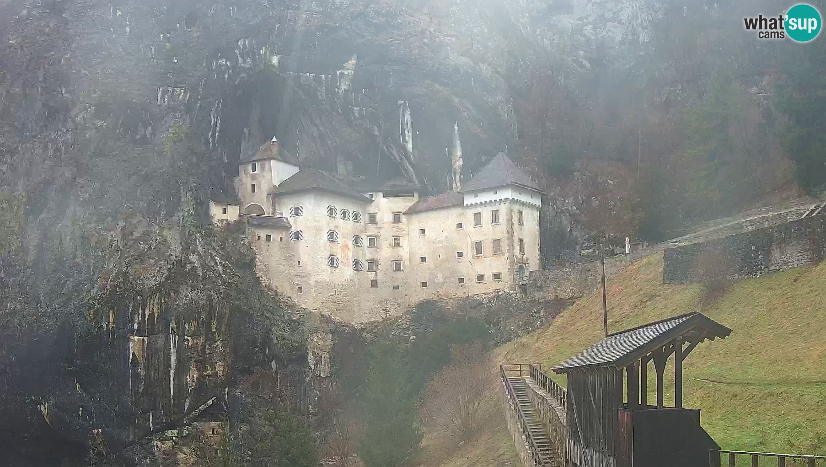 Live Webcam Castello di Predjama – Postumia – Slovenia