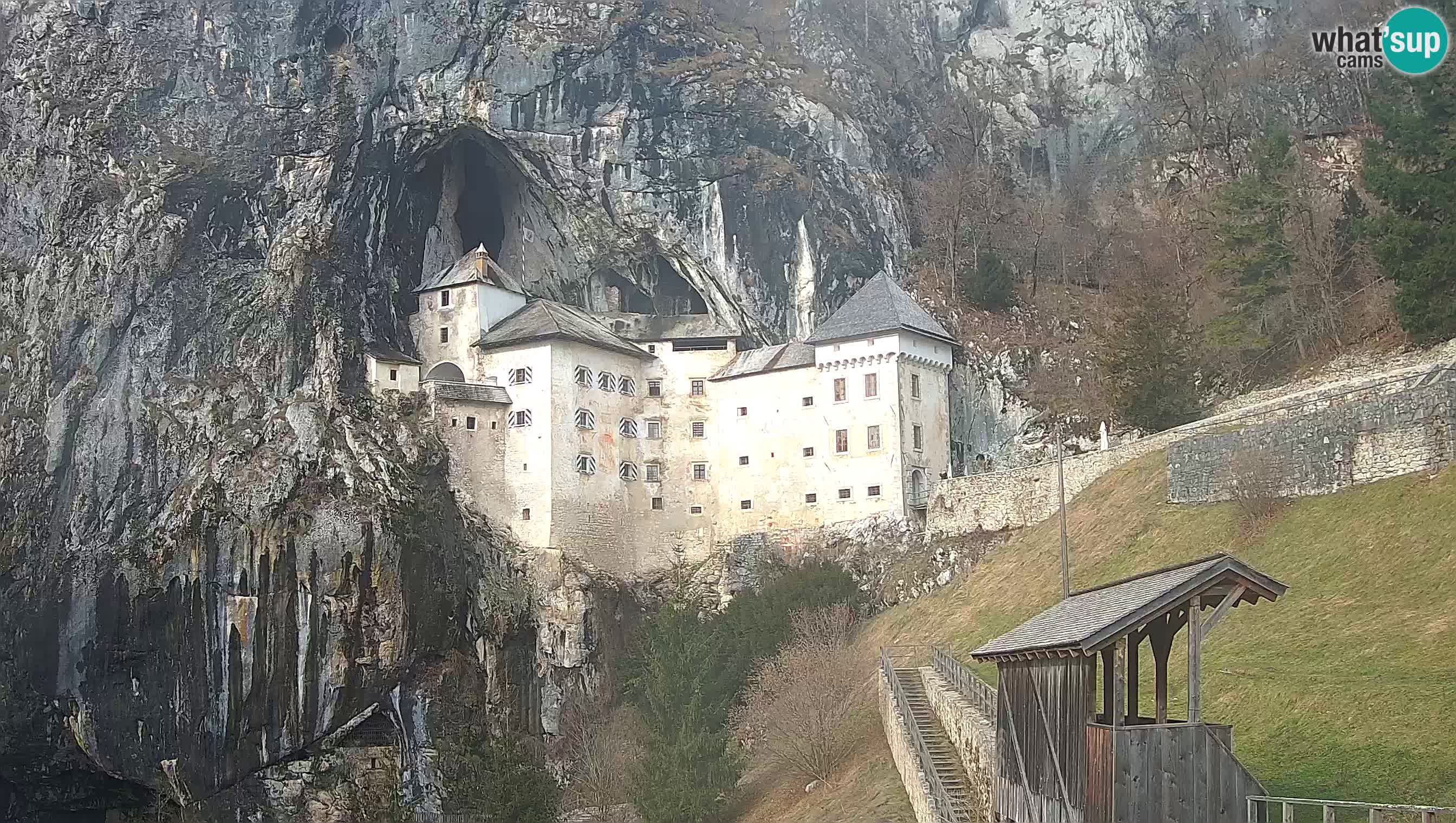 Live Webcam Predjamski grad – Predjama Castle – Postojna – Slovenia