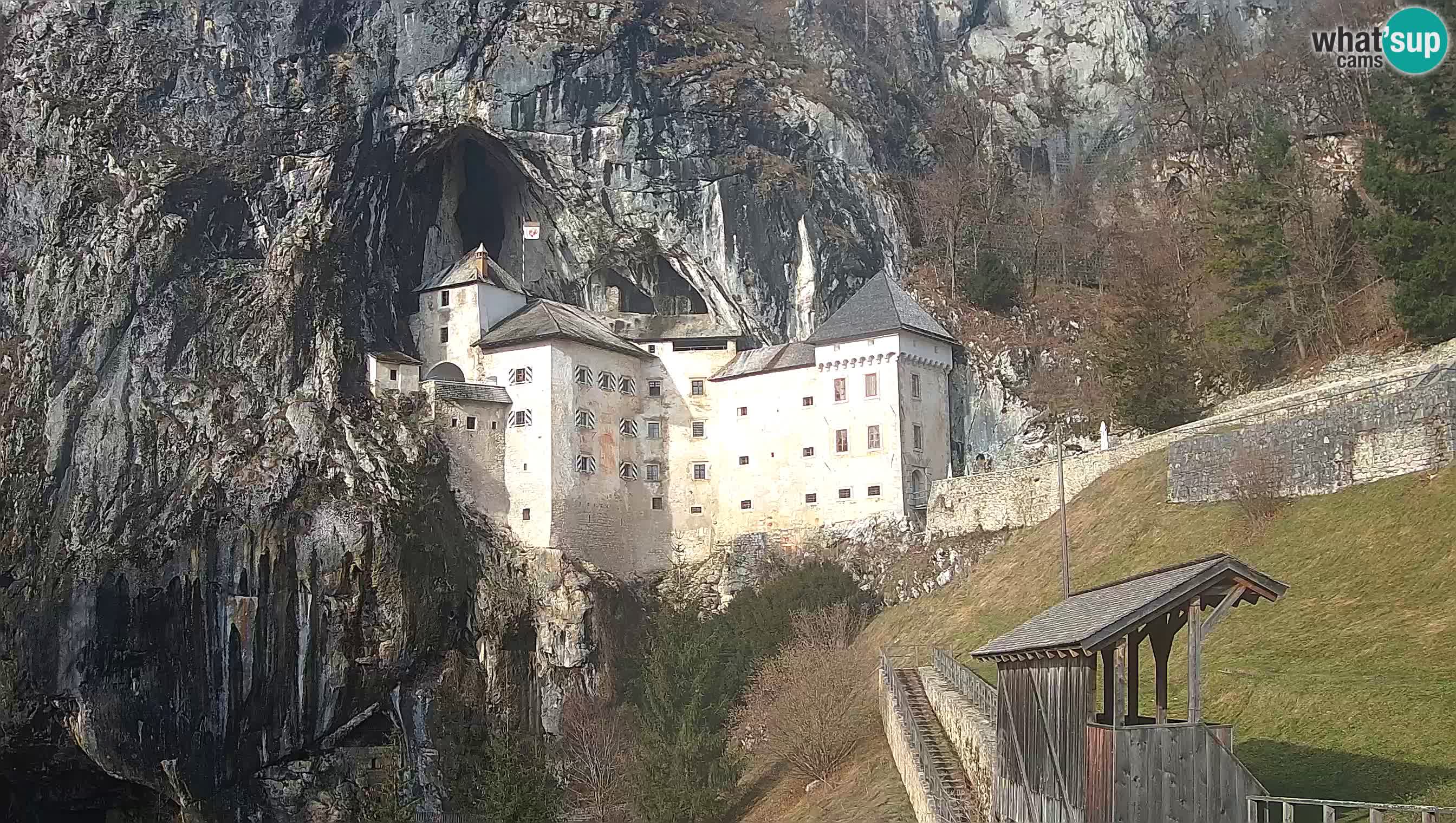 Live Webcam Predjamski grad – Predjama Castle – Postojna – Slovenia