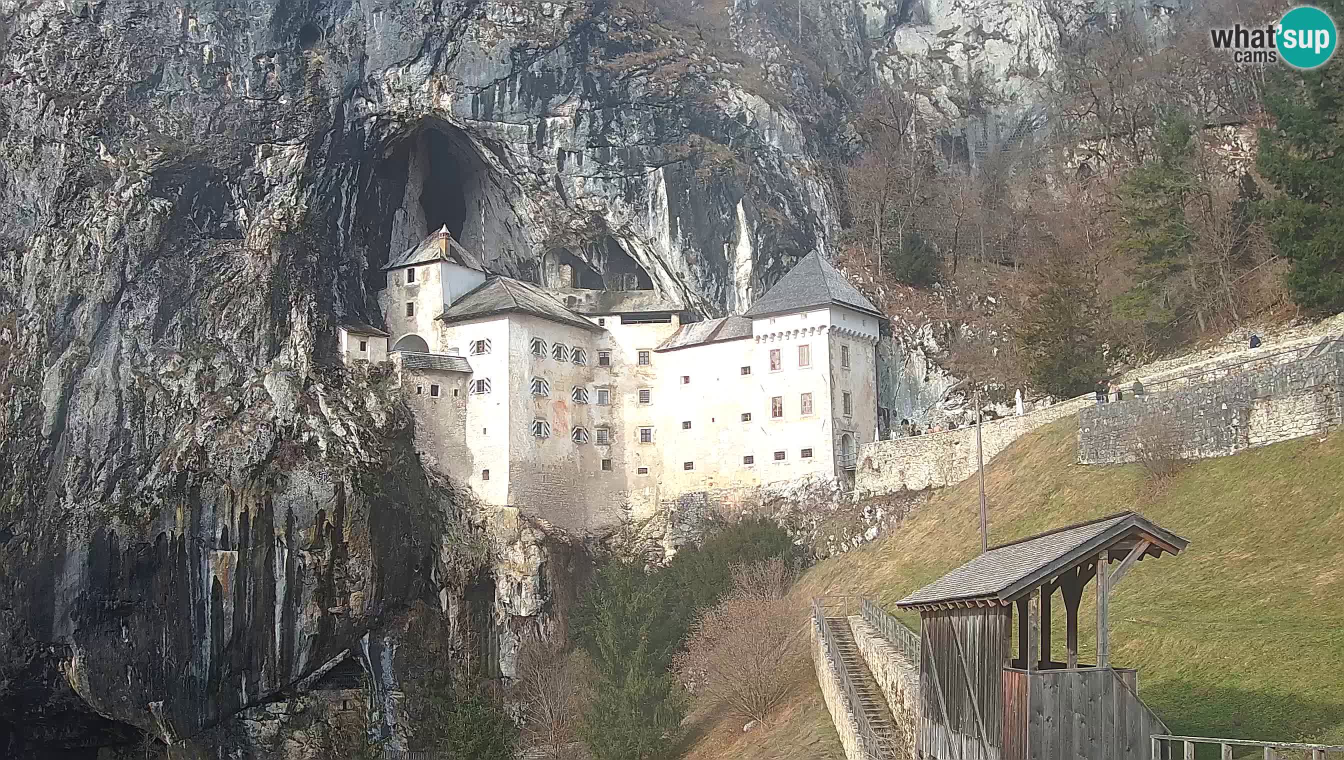 Live Webcam Predjamski grad – Predjama Castle – Postojna – Slovenia