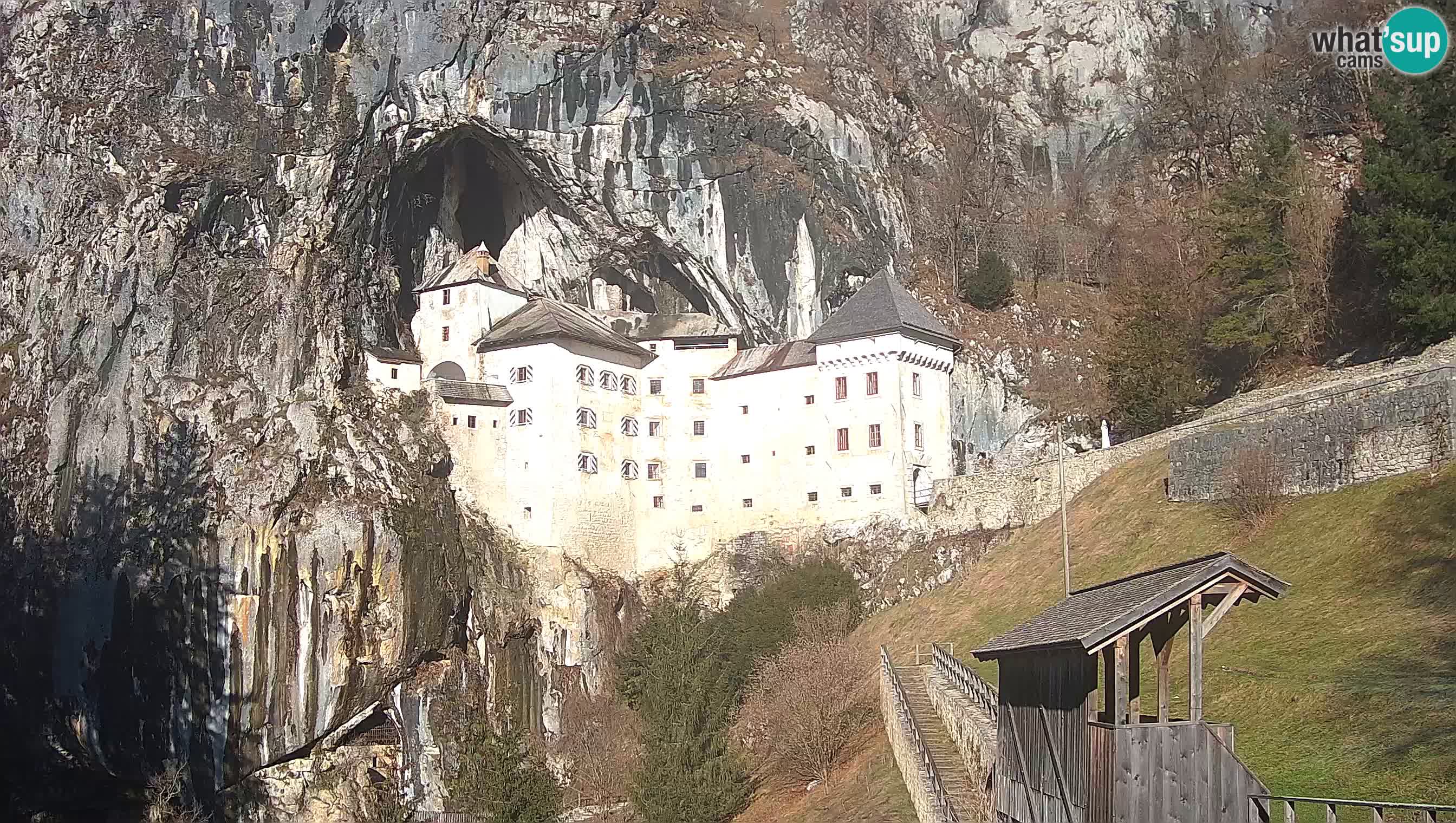 Live Webcam Predjamski grad – Predjama Castle – Postojna – Slovenia