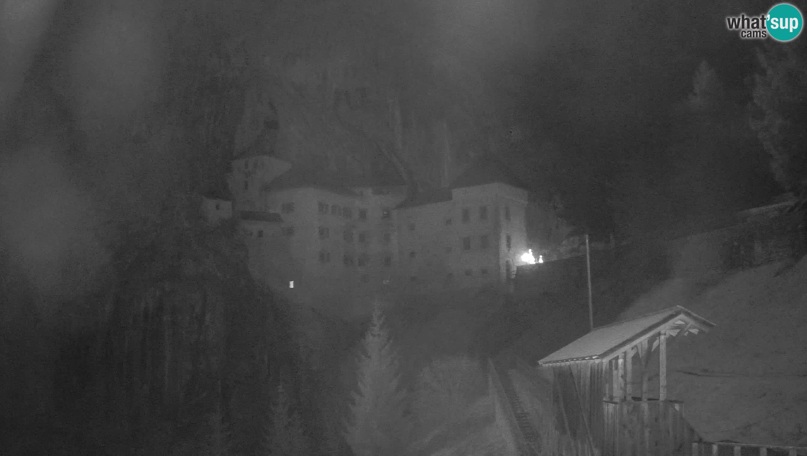 Live Webcam Grad Predjama – Château de Predjama – Postojna – Slovénie